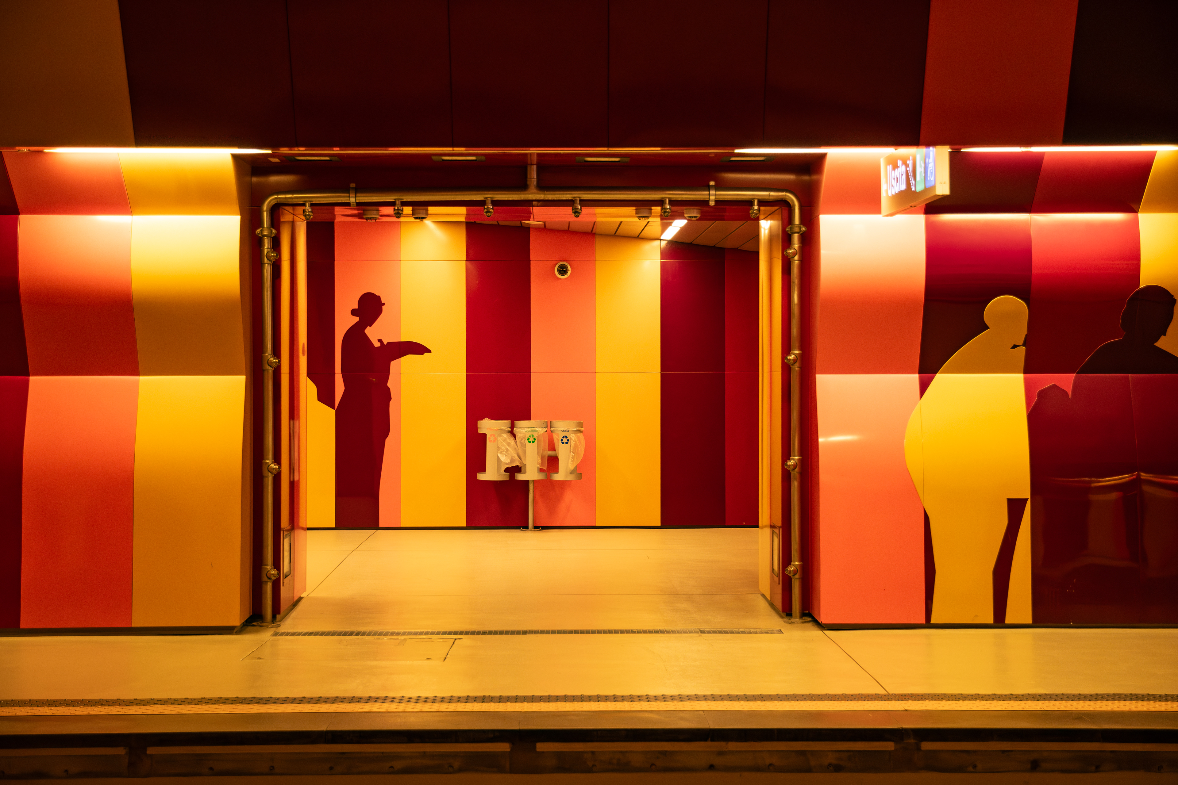 Napoli, Metro Centro Direzionale