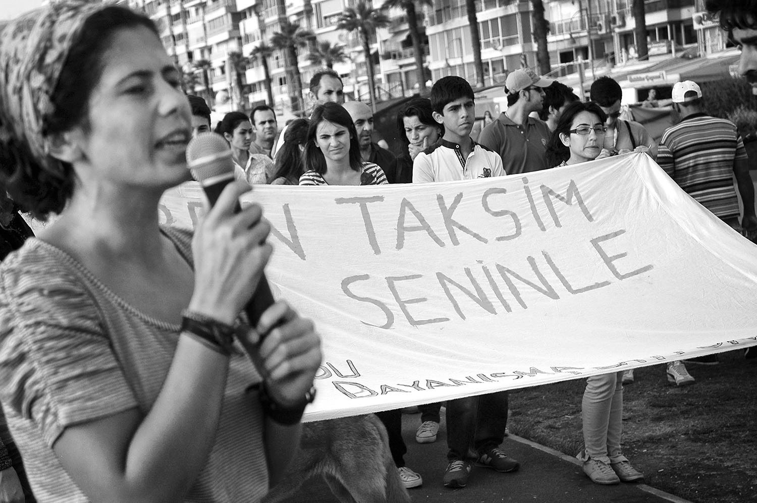 People protesting in solidarity with the İstanbul protests.