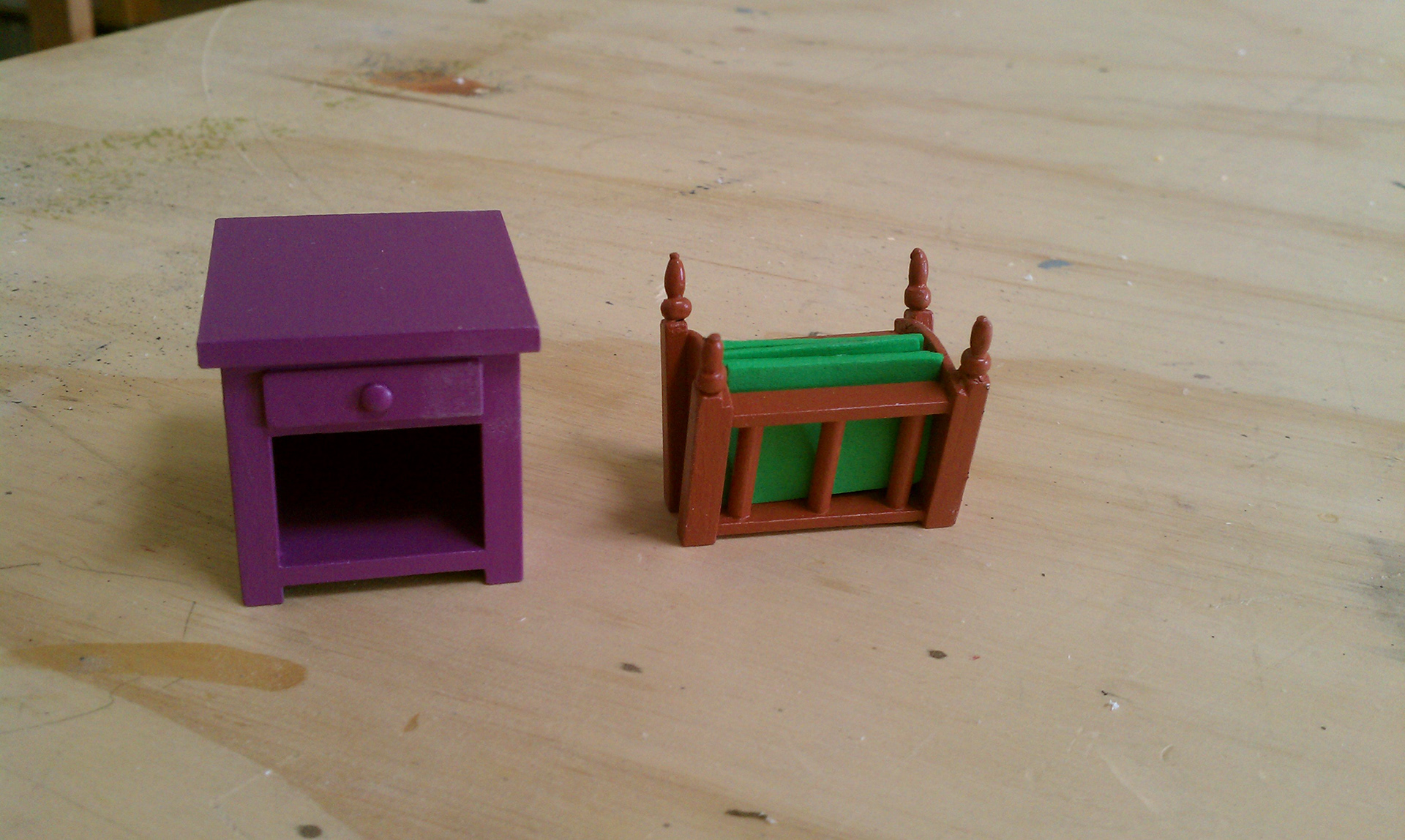 Painted props for Simpsons living room