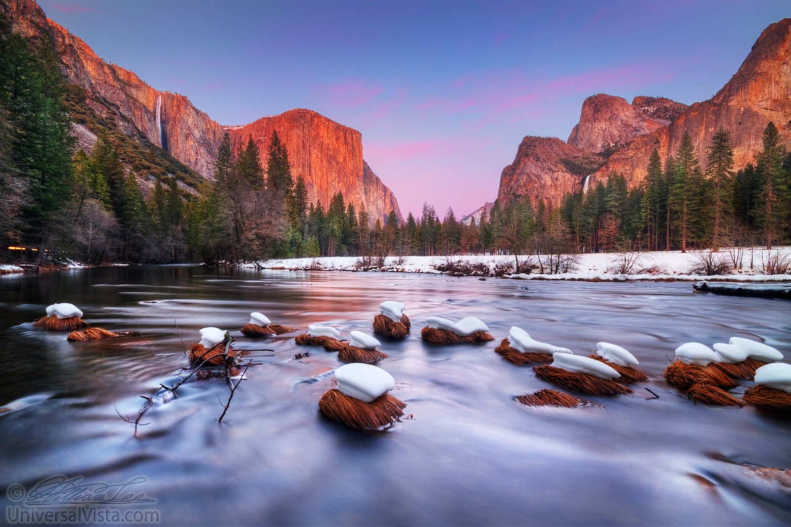 The El Capitan illuminated by the last minutes of sunset; Ribbon fall (Left, the largest single-drop waterfall in North America) and Bridalveil Fall (right side) were both visible; snow caps partially melted and showed more colors.