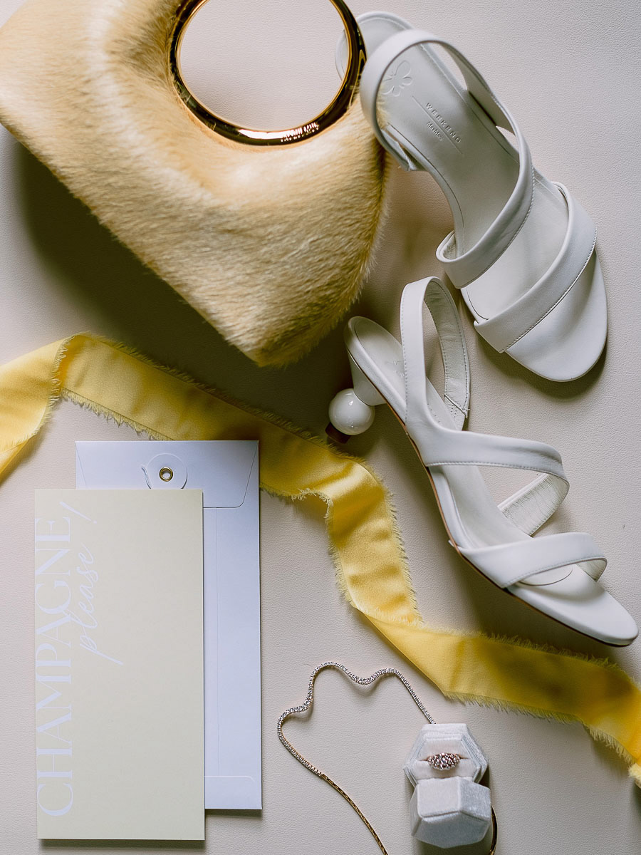 Invitation welcome dinner and rehearsal party // Joaillerie @mariemas // Sac Jacquemus // Chaussures @@loefflerrandall