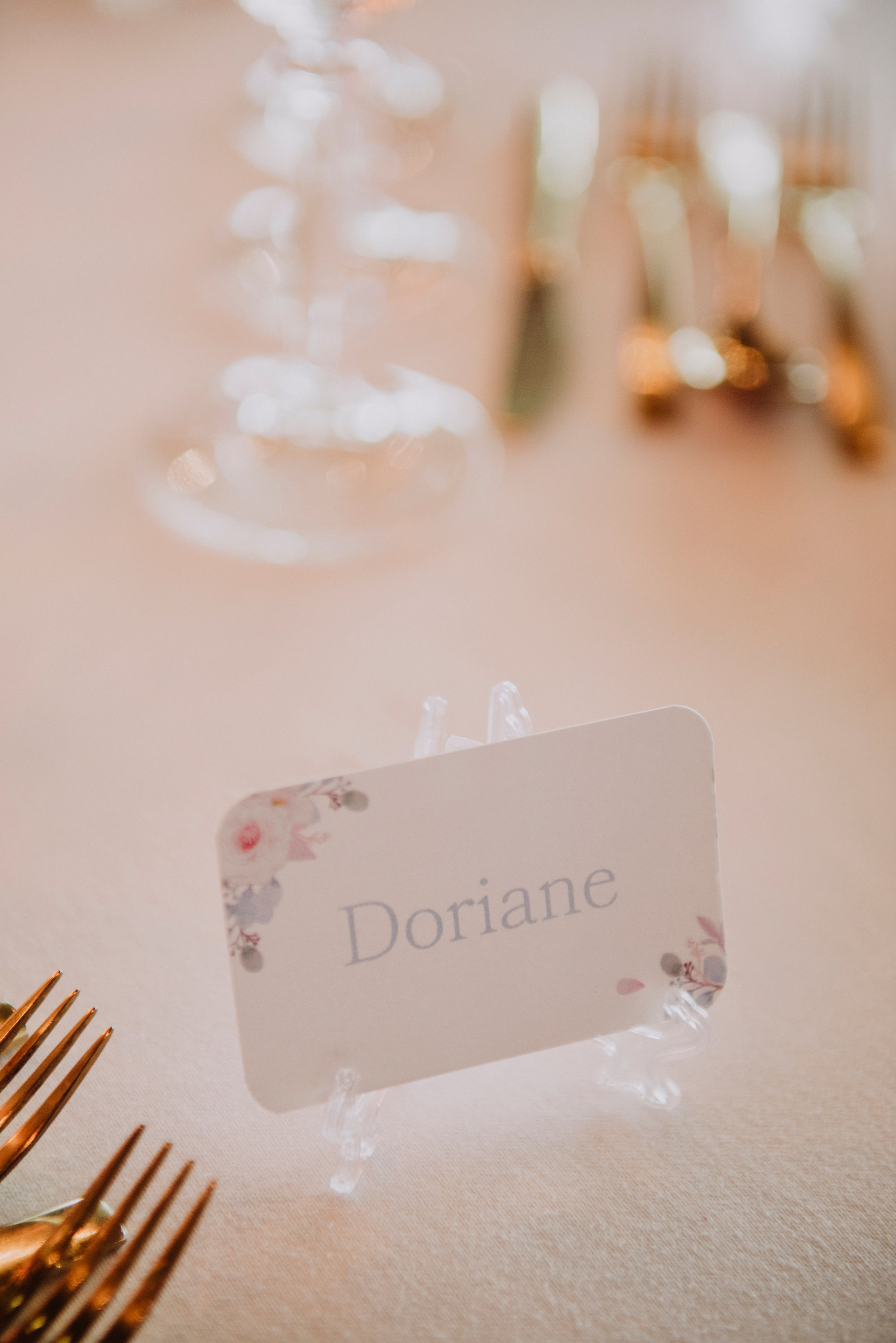 MARQUE-PLACE // PAPIER DE CREATION IRISÉ // Photo @studiomarieb
