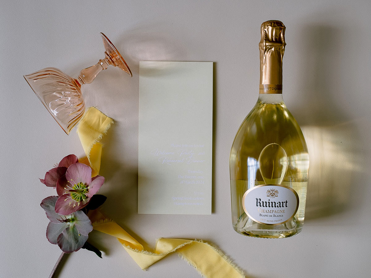 Invitation welcome dinner and rehearsal party // Joaillerie @mariemas // Sac Jacquemus // Chaussures @@loefflerrandall // Fleurs @ateleiraime