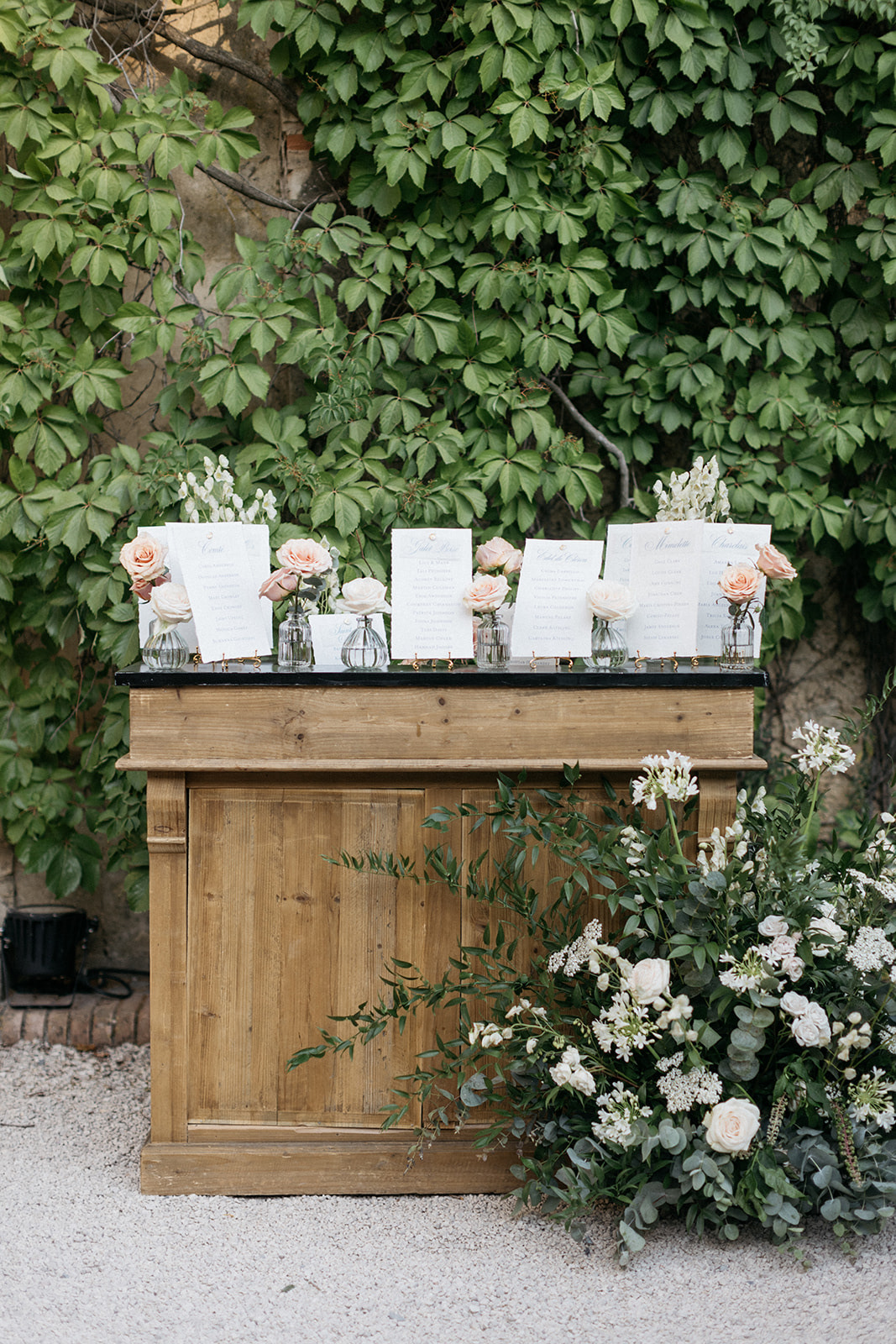 PLAN DE TABLE // PAPIER PUR COTON, CALQUE ET CACHET DE CIRE