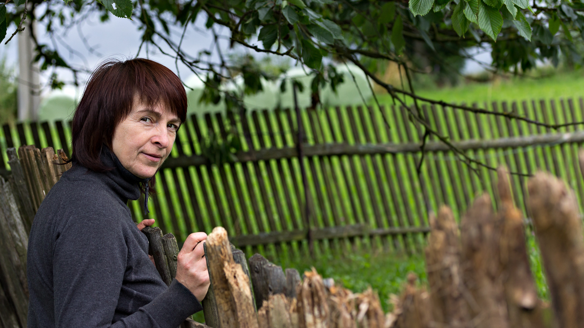 portrét, portrét v zahradě, focení na zahradě, fotky z venkova