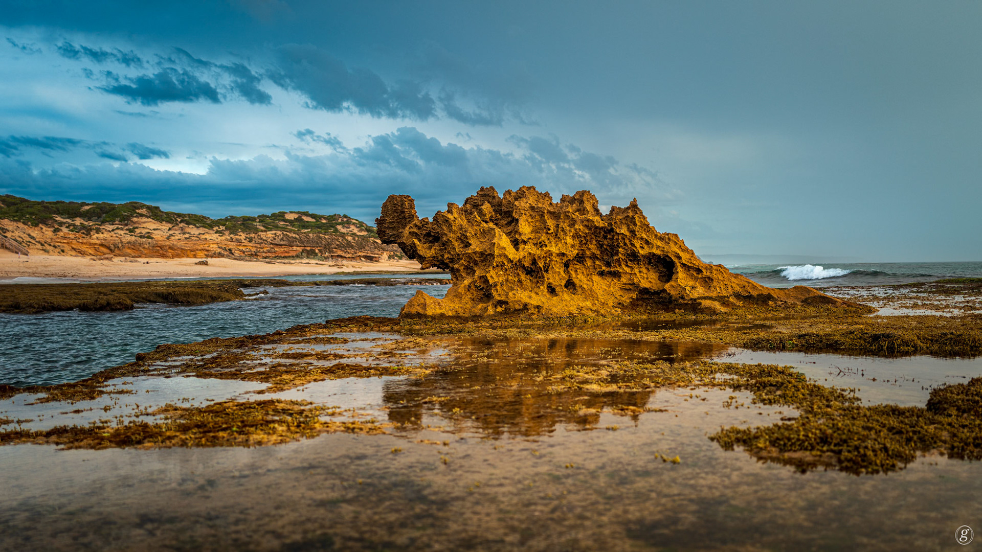 The Dragon's Head, One Sixteen Beach, Sorrento, Sunset