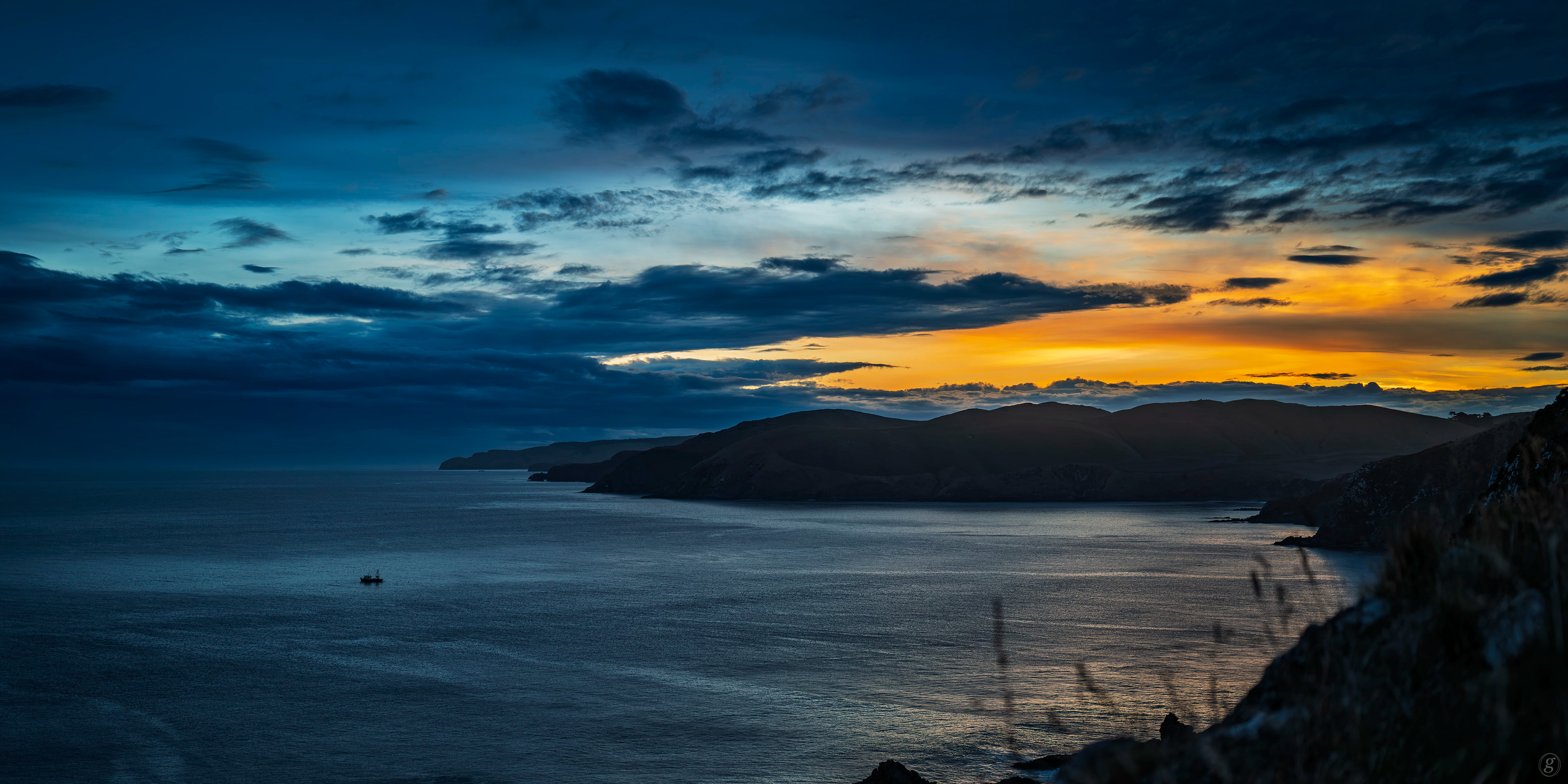 Dusk at Roaring Bay (fm Nugget Pt)