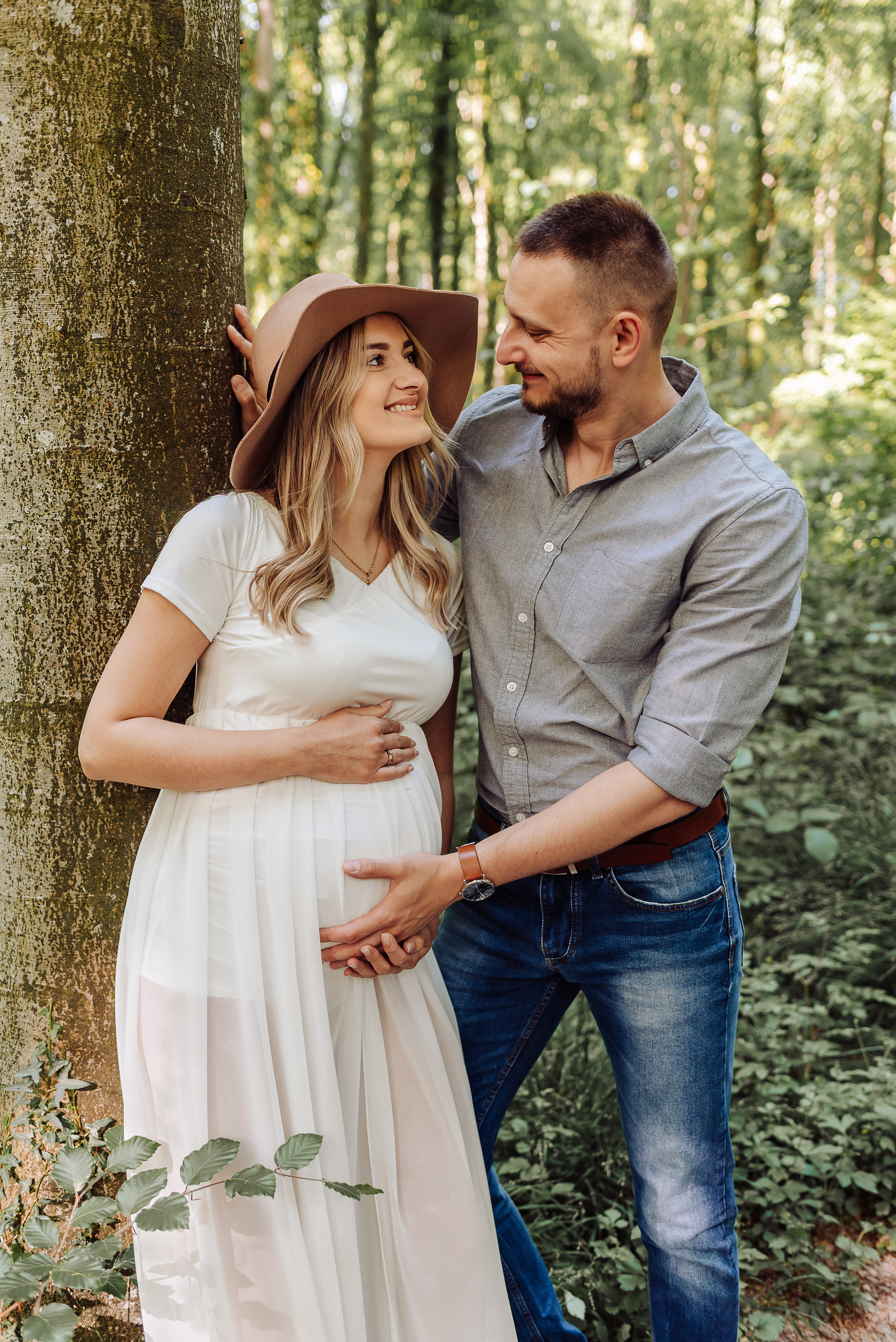 Maternity photoshoot Andover Ms Monika Clicks