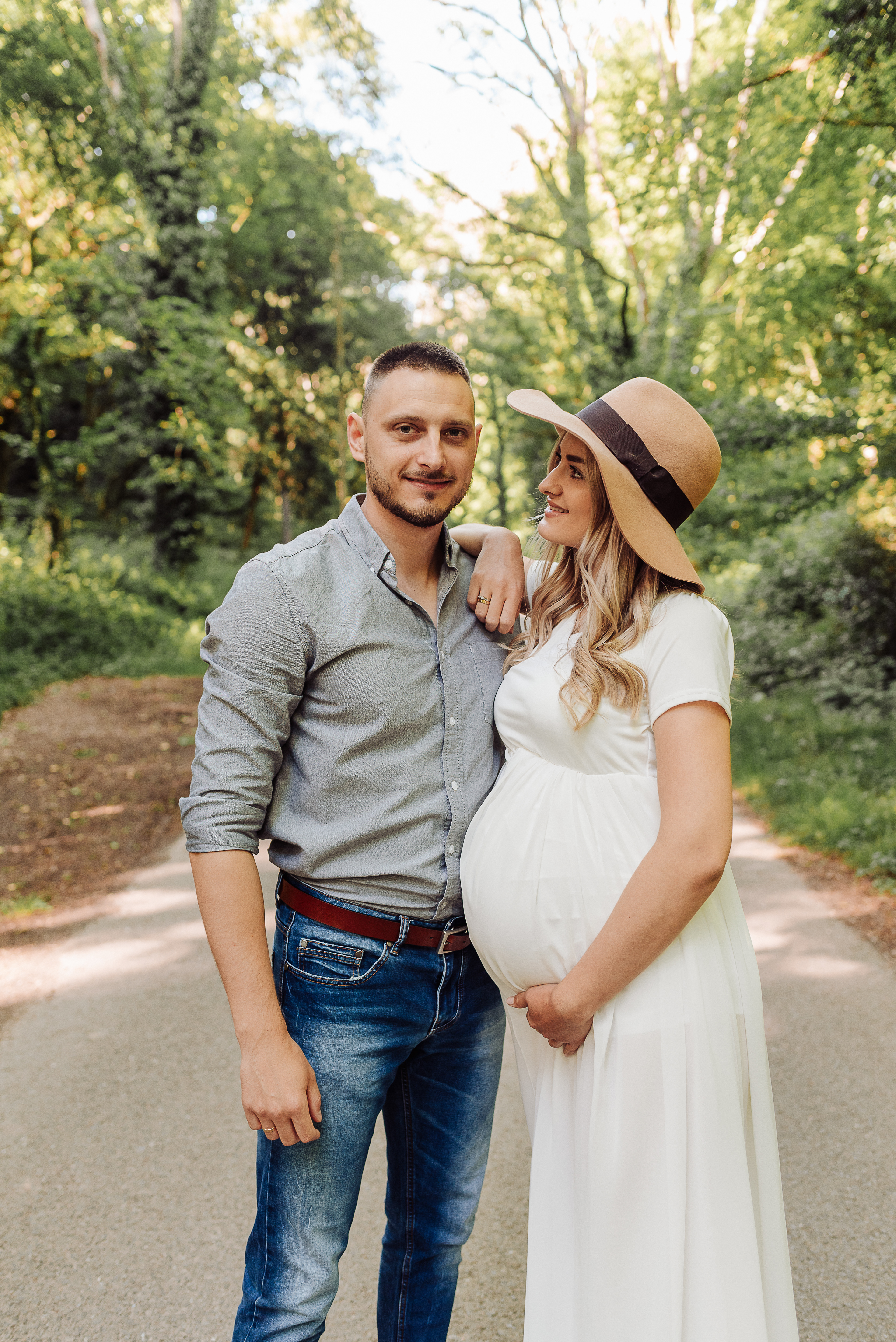 Maternity photoshoot Andover Ms Monika Clicks