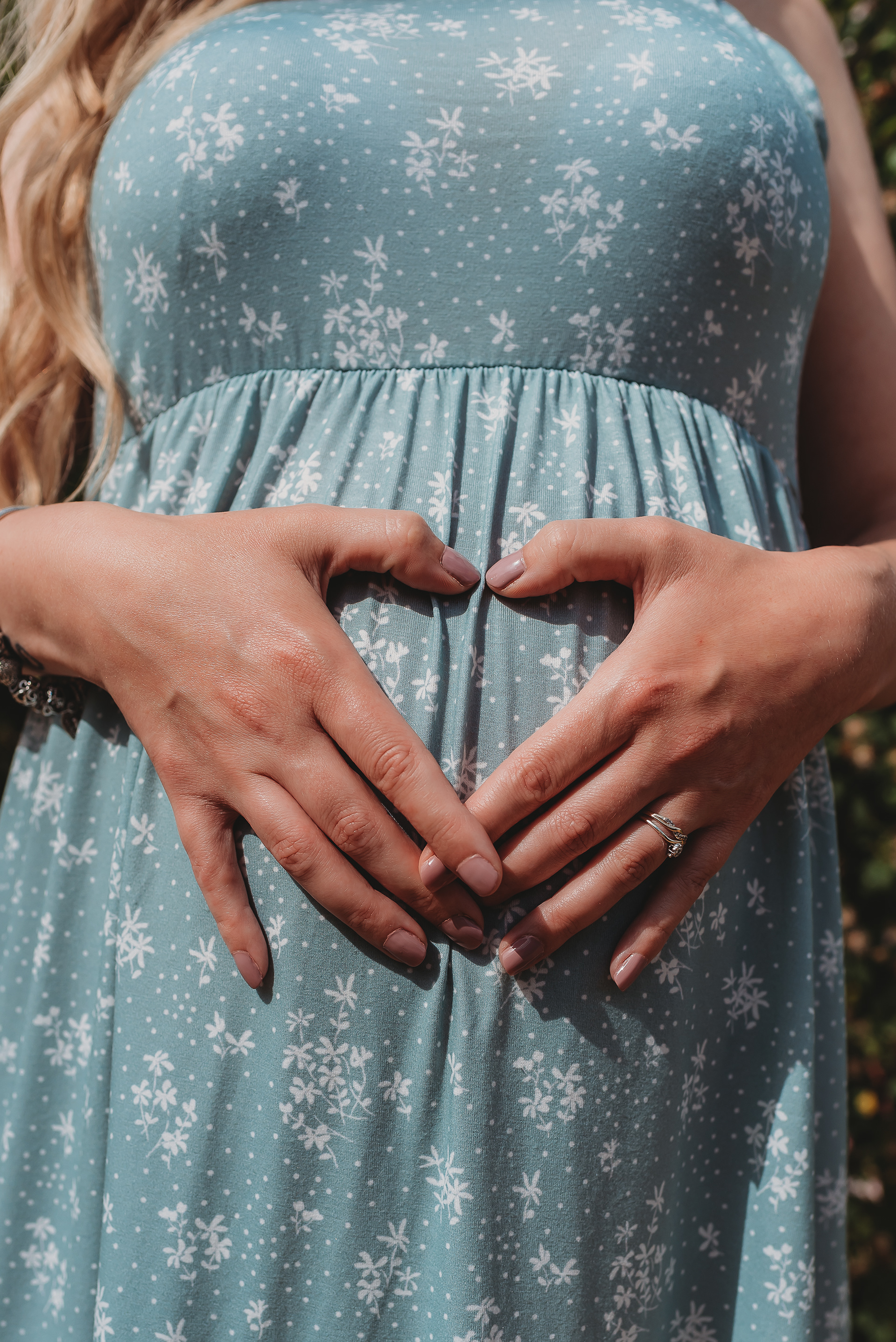 Maternity photshoot Andover Hampshire