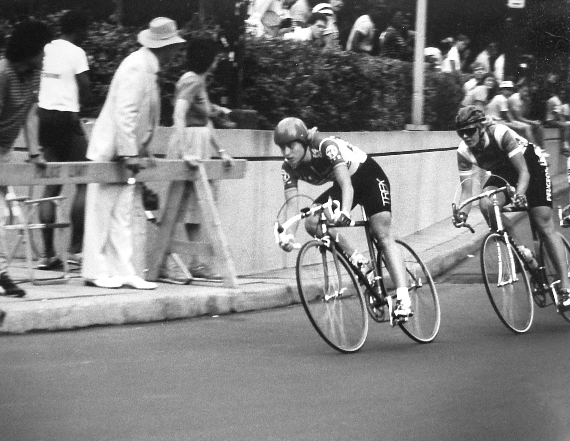 Rebecca Twigg Breaking Away In A Twilight Criterium