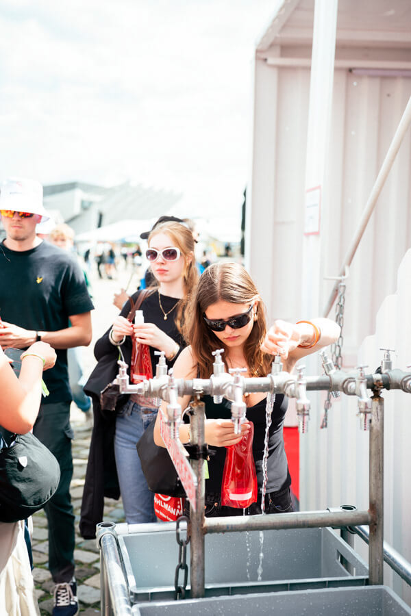 Sponsoren mit Bildmaterial versorgen