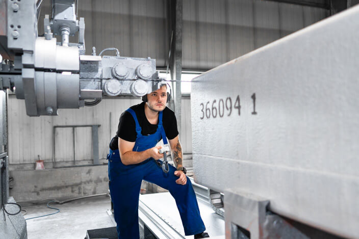 Präzision dynamisch in Szene gesetzt.