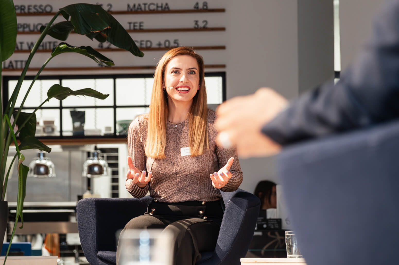 become visible as thought leader with your personal trade view video