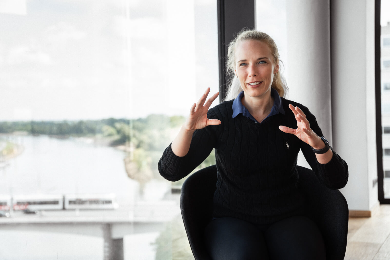 Ich erstelle Ihnen Businessfotos wie dieses: Porträt einer Führungskraft in Bremen