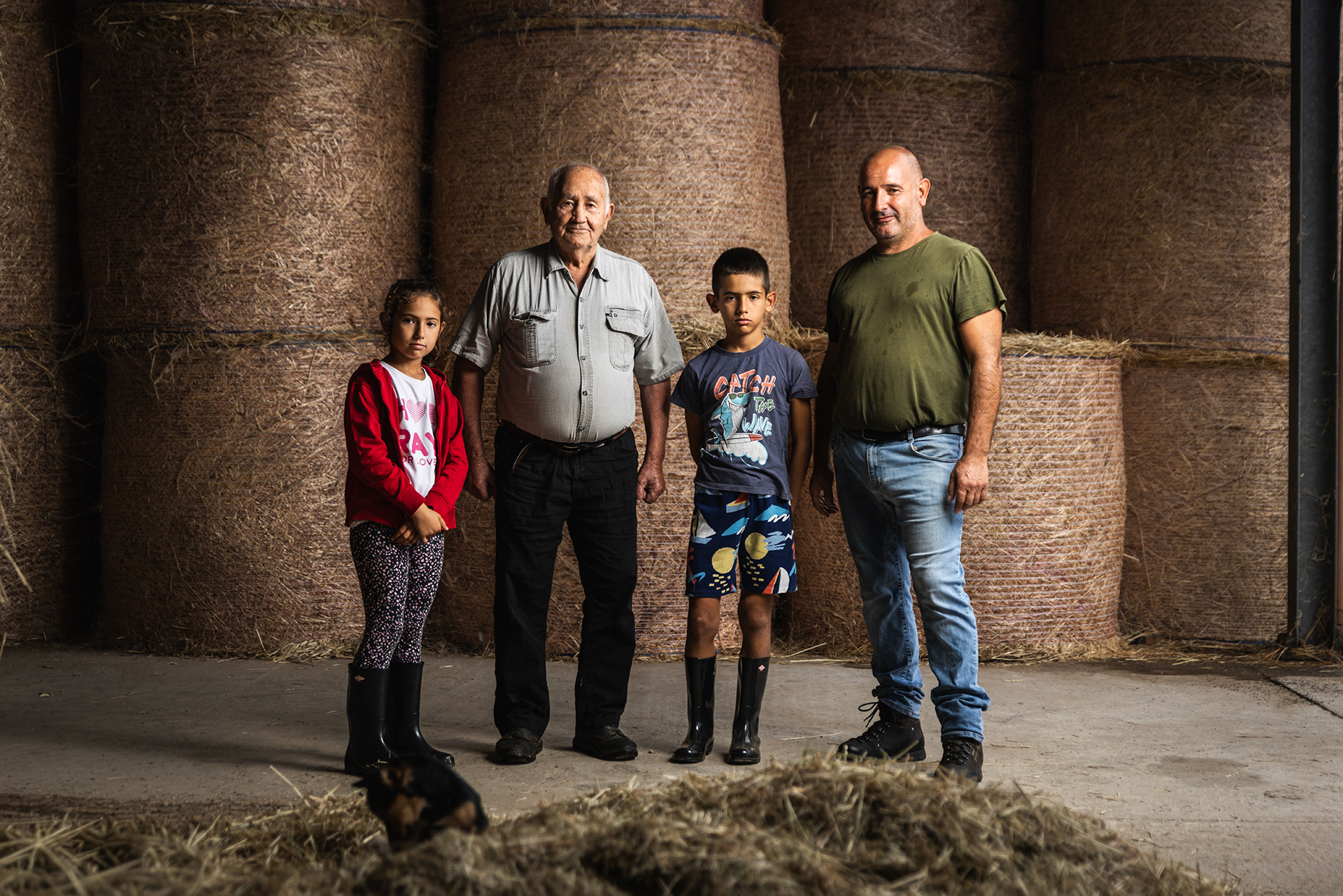 La famiglia Denule, Giovanna, Salvatore, Salvatore, Antonio. Oschiri (Sardegna)