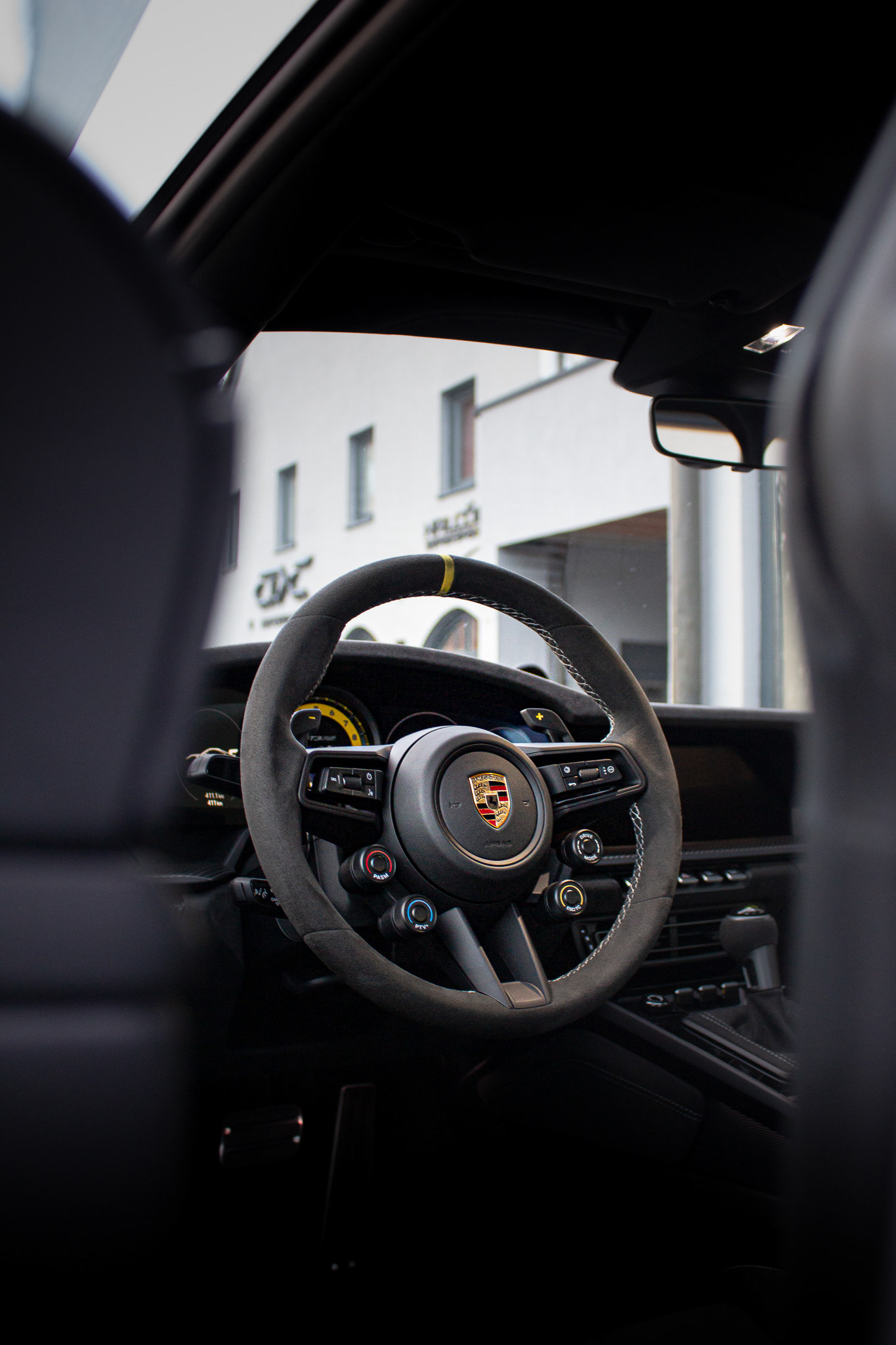 Das Cockpit: Konzentration, Fokus, Kontrolle – wo Präzision zum Erlebnis wird.