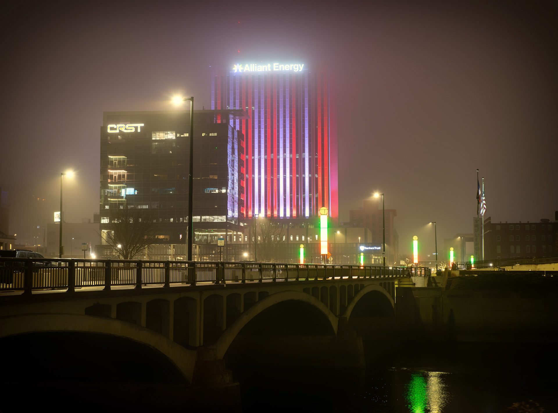 Taking Advantage of Fog Advisory - Alliant Tower: With the recent warm front, it's a recipe for fog this time of year. Taking advantage of time off to scoot downtown to get some of the lights in the fog.