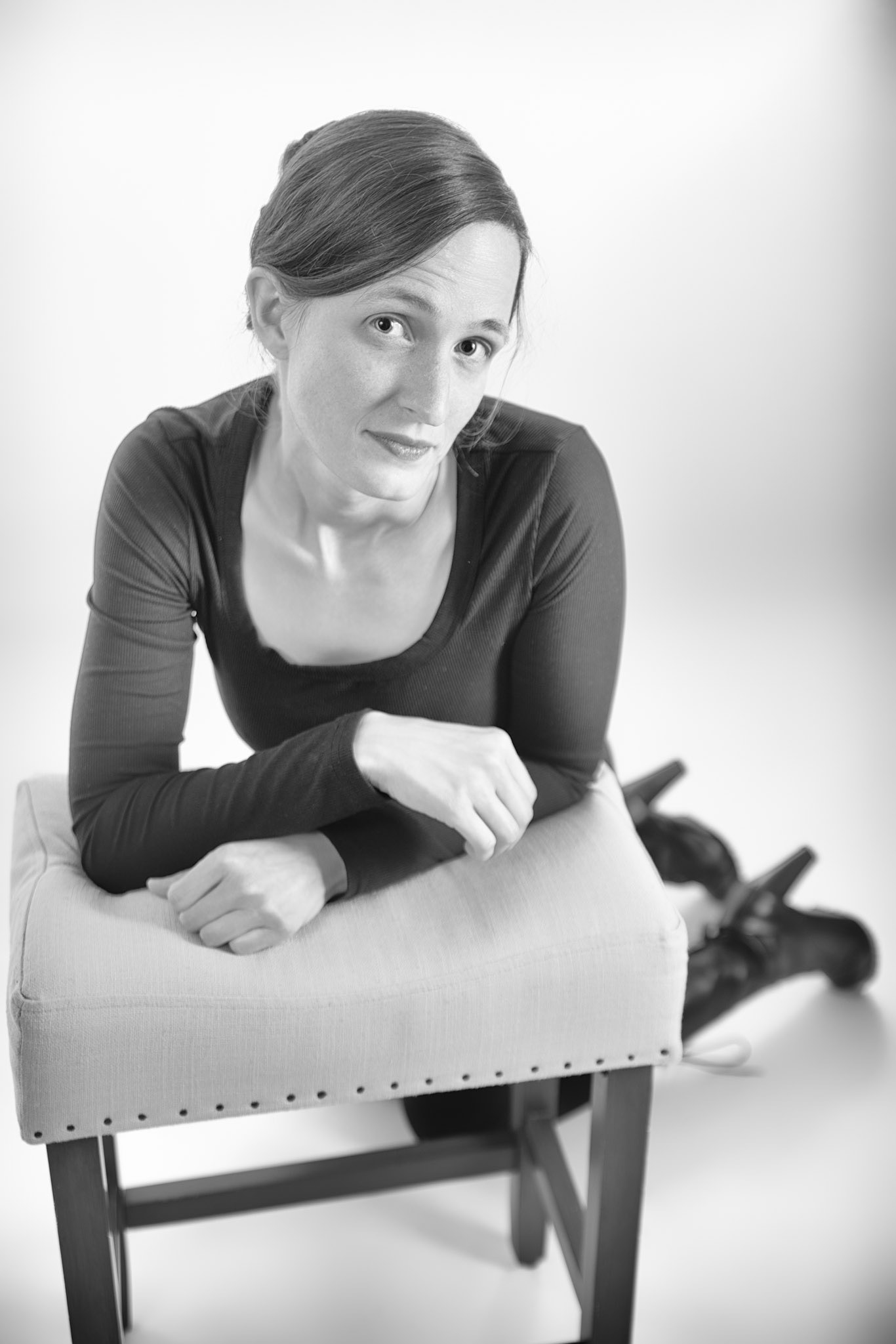 Black and Tan - Kneeling: Godox V1 front left w/ white umbrella, front right in 30x120 softbox. Godox AD200 behind white seamless backdrop.
