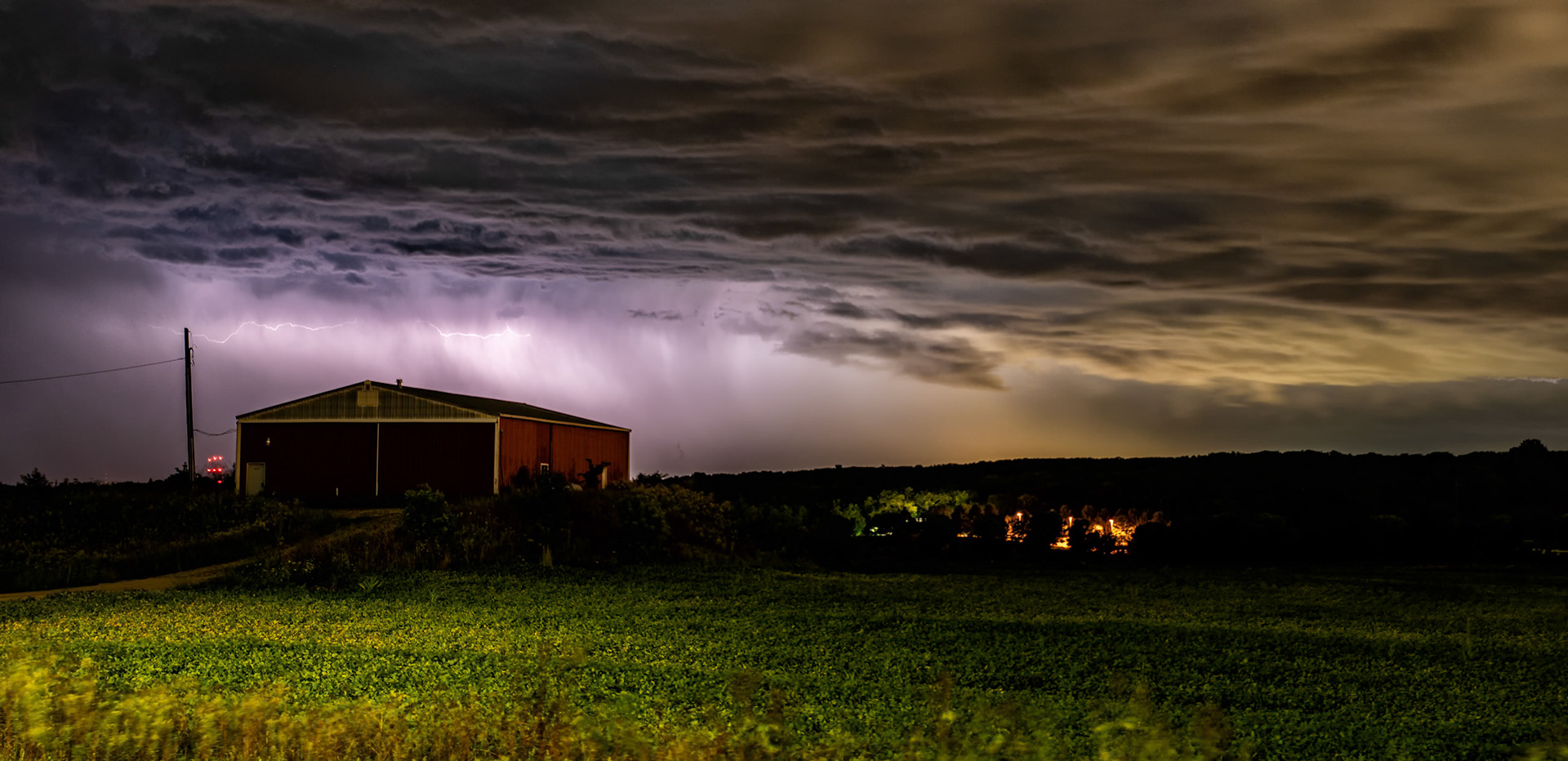 Lightning in the clouds: My second night of storm chasing this week, I attempted to capture some of the awesome lightning show.