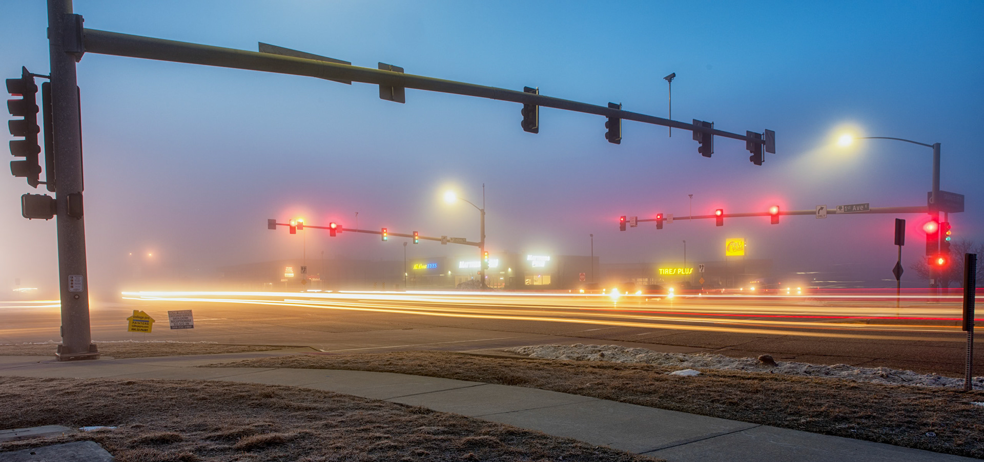 87:365 - Prompt Free: No prompt needed when you get up and can't see across the road because it's too foggy. Stopped along the way to work to take a picture of a busy intersection in the fog.