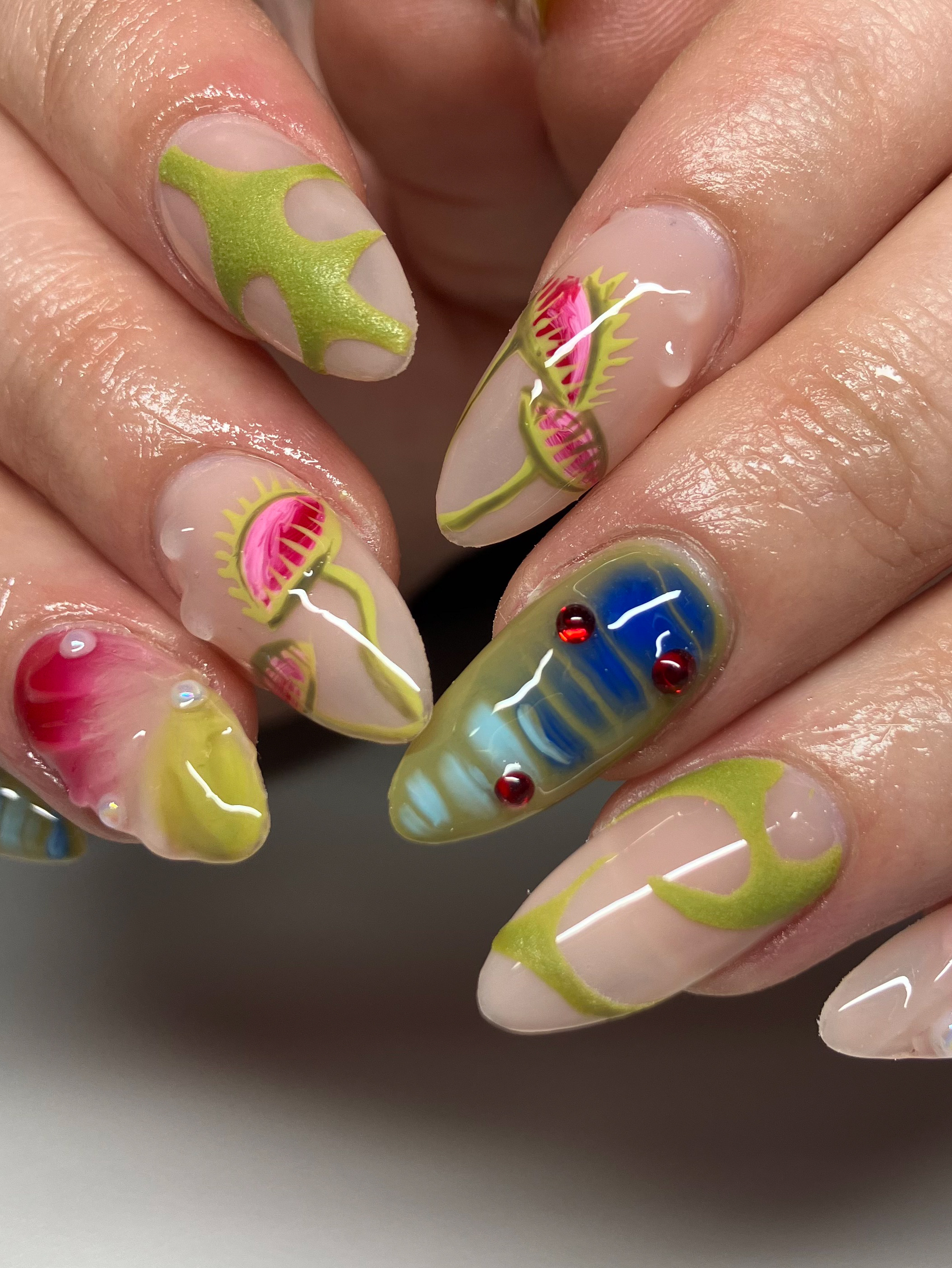 Mod Nails