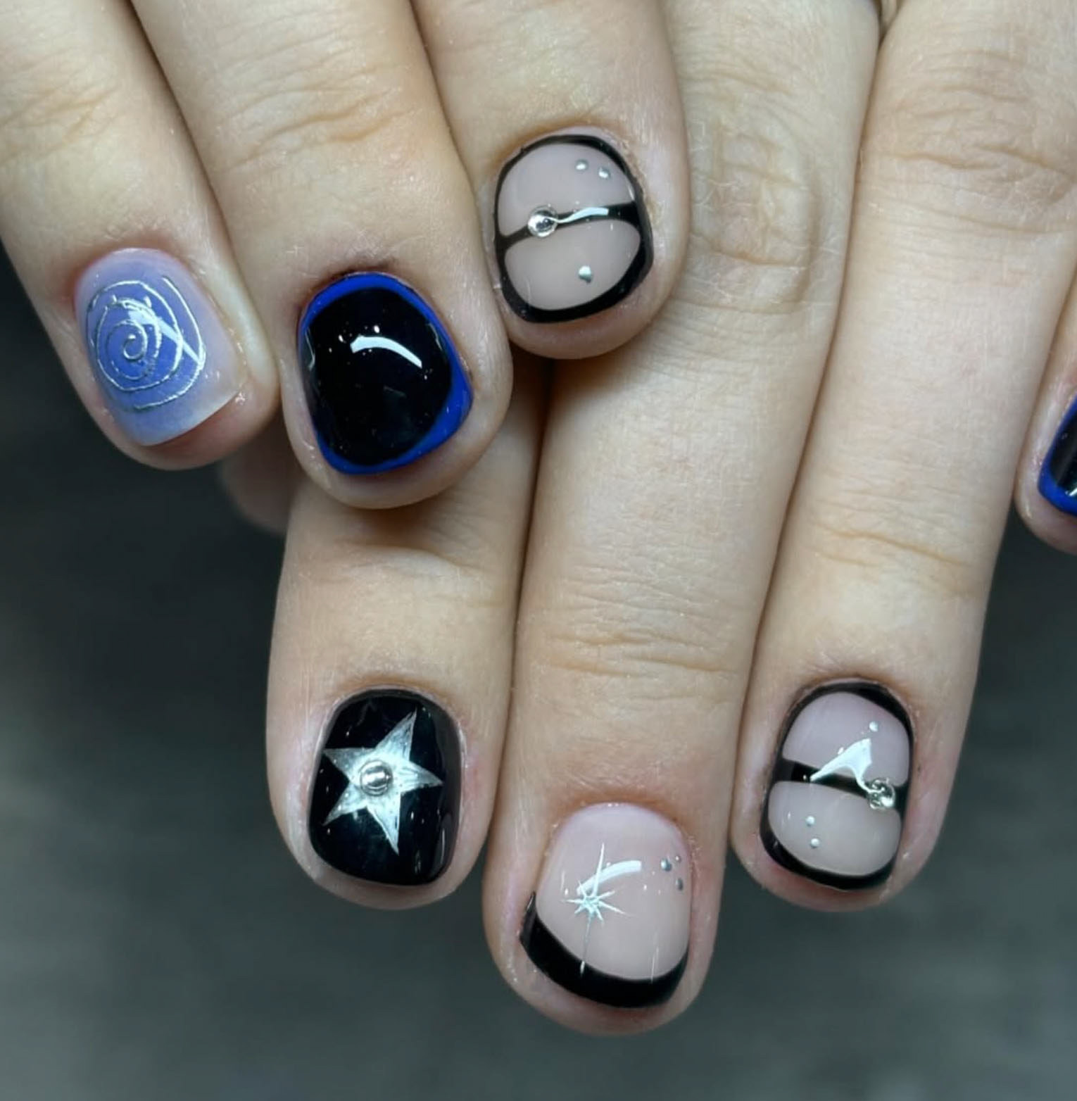 Tauvi | Stars and Swirls