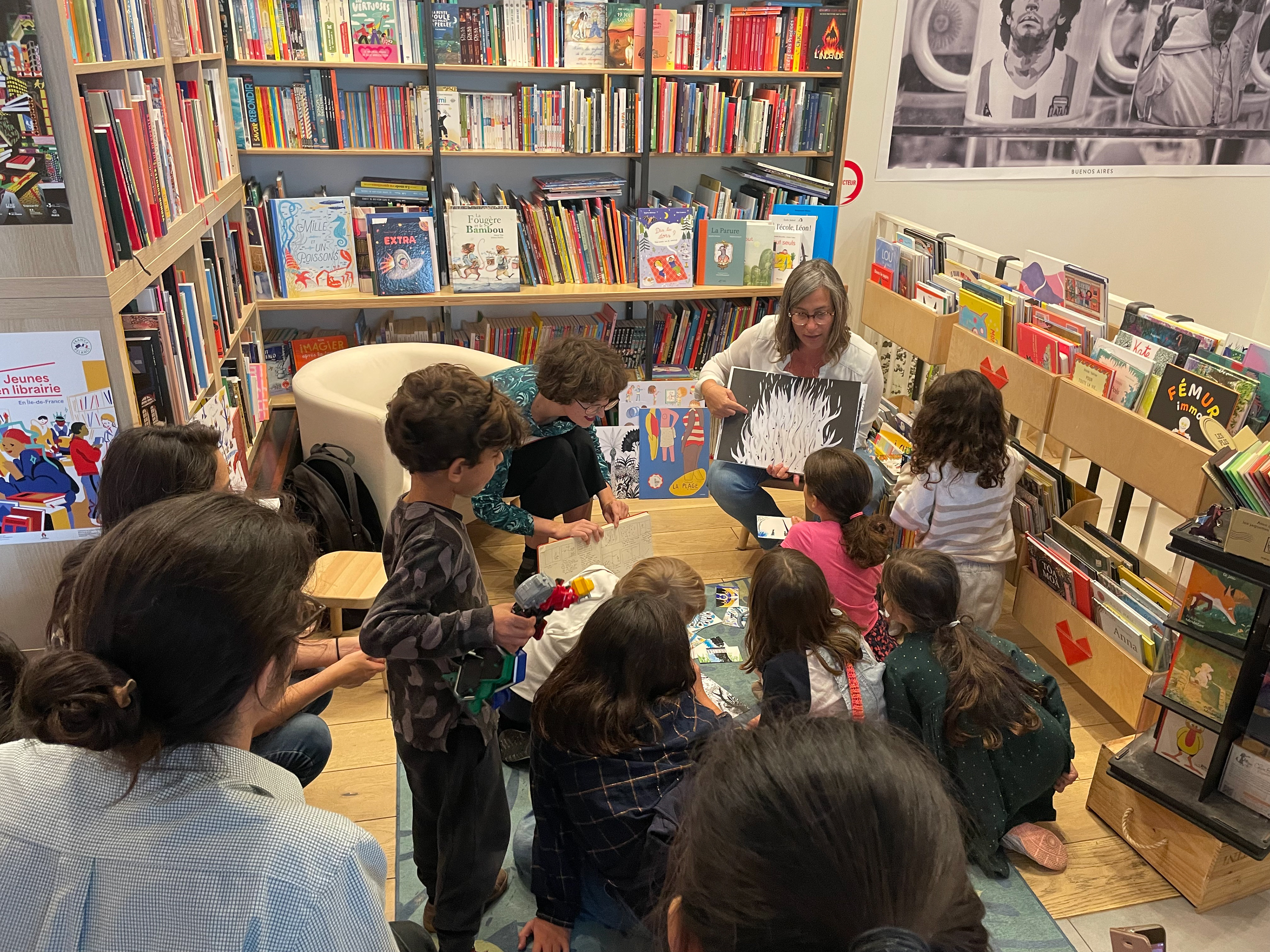Presentación en la librería Cariño, Paris