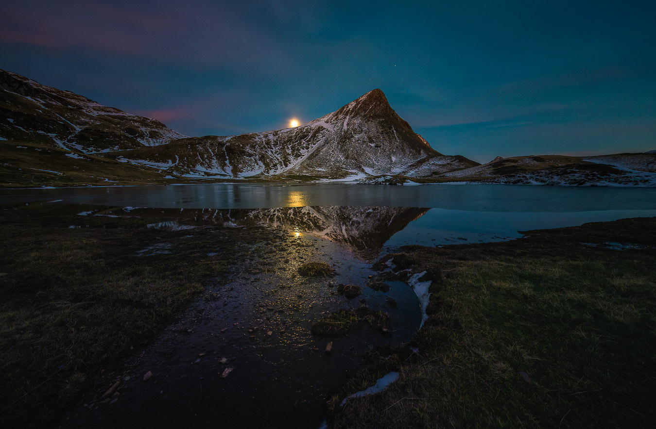 Pico Astún, Ibon de Escalar