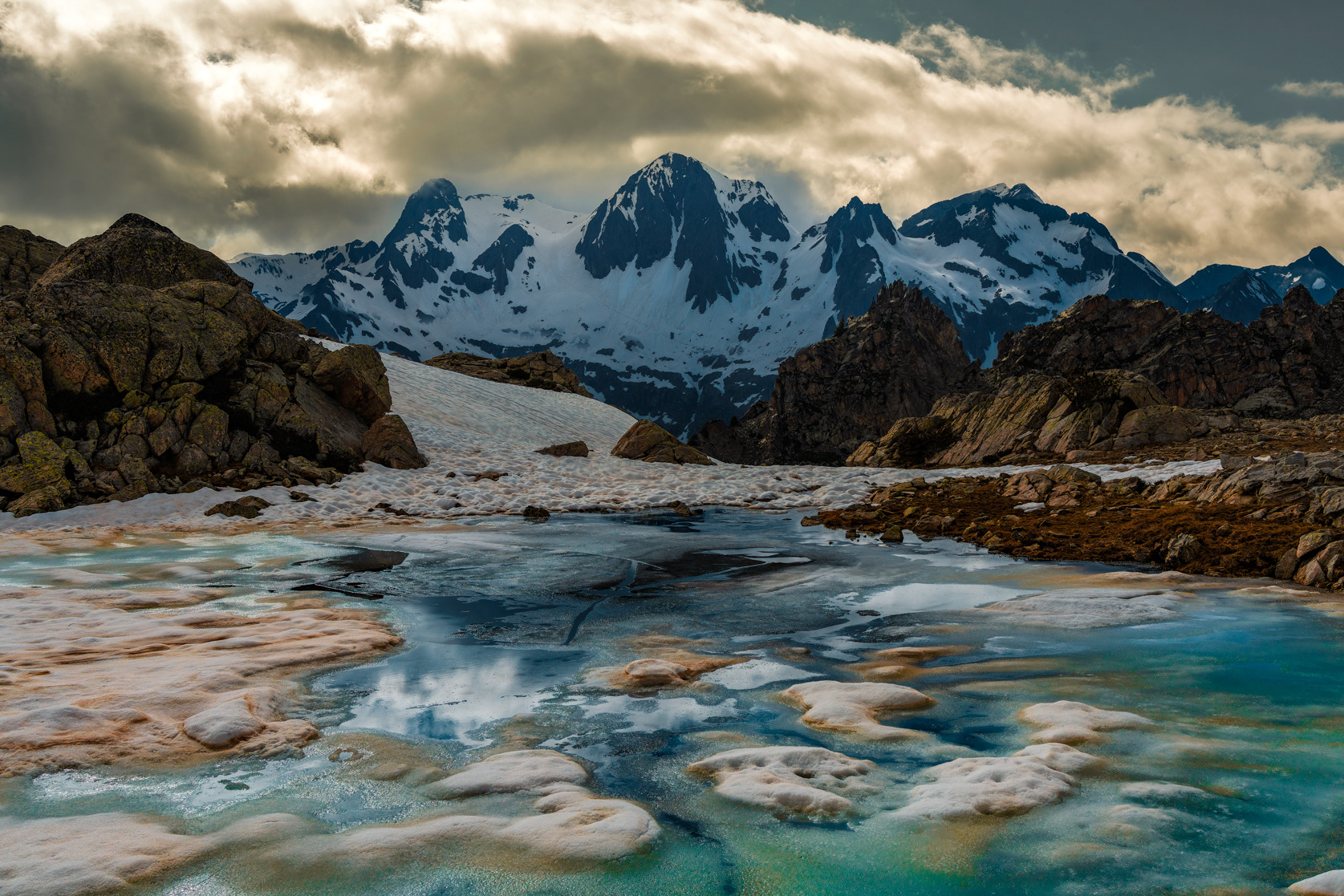 Algas, Garmo Negro, Pondiellos
