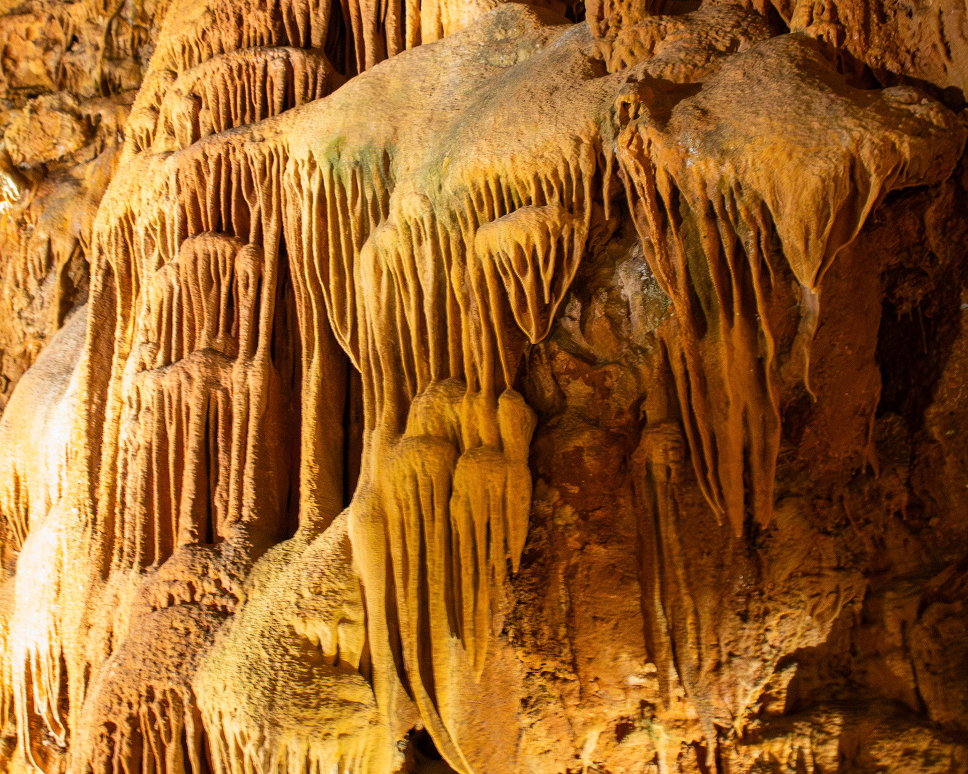 Stalactites in Grutas de Mira