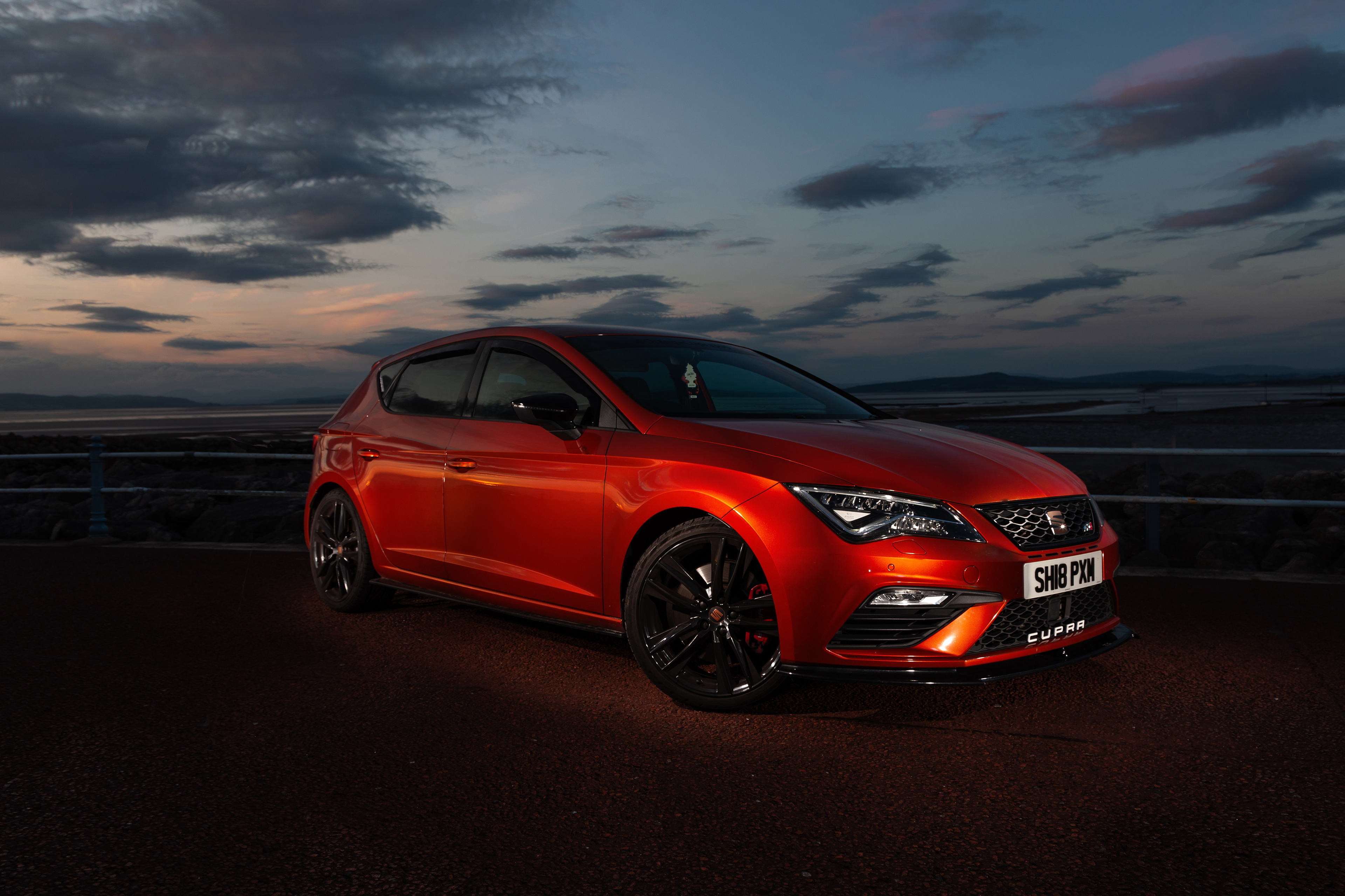 SEAT Leon Cupra 300 in Orange