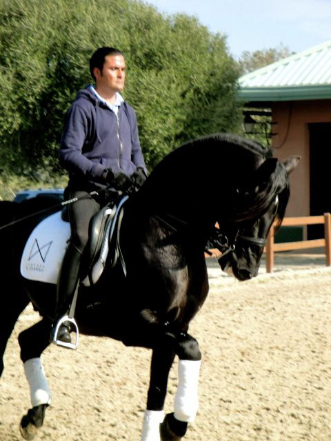 Inducida's brother Intruso X training with José Antonio Mena