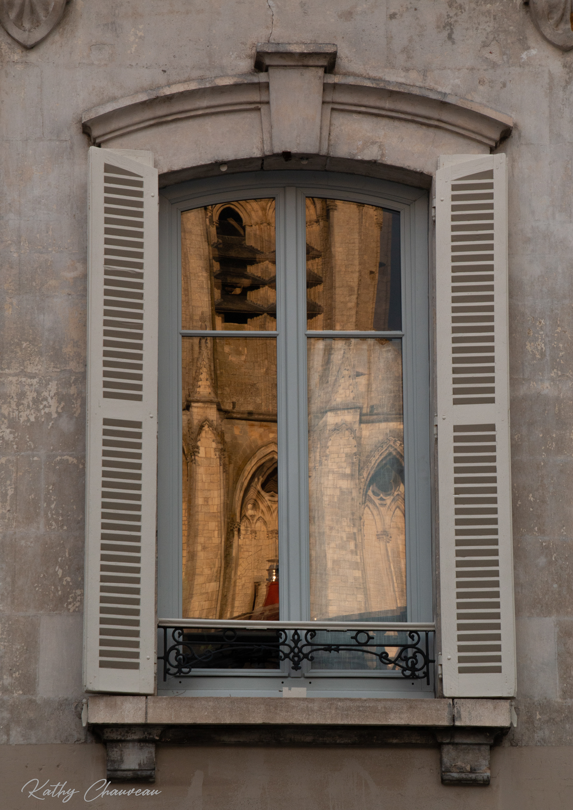 Reflets dans les rues de Bourges