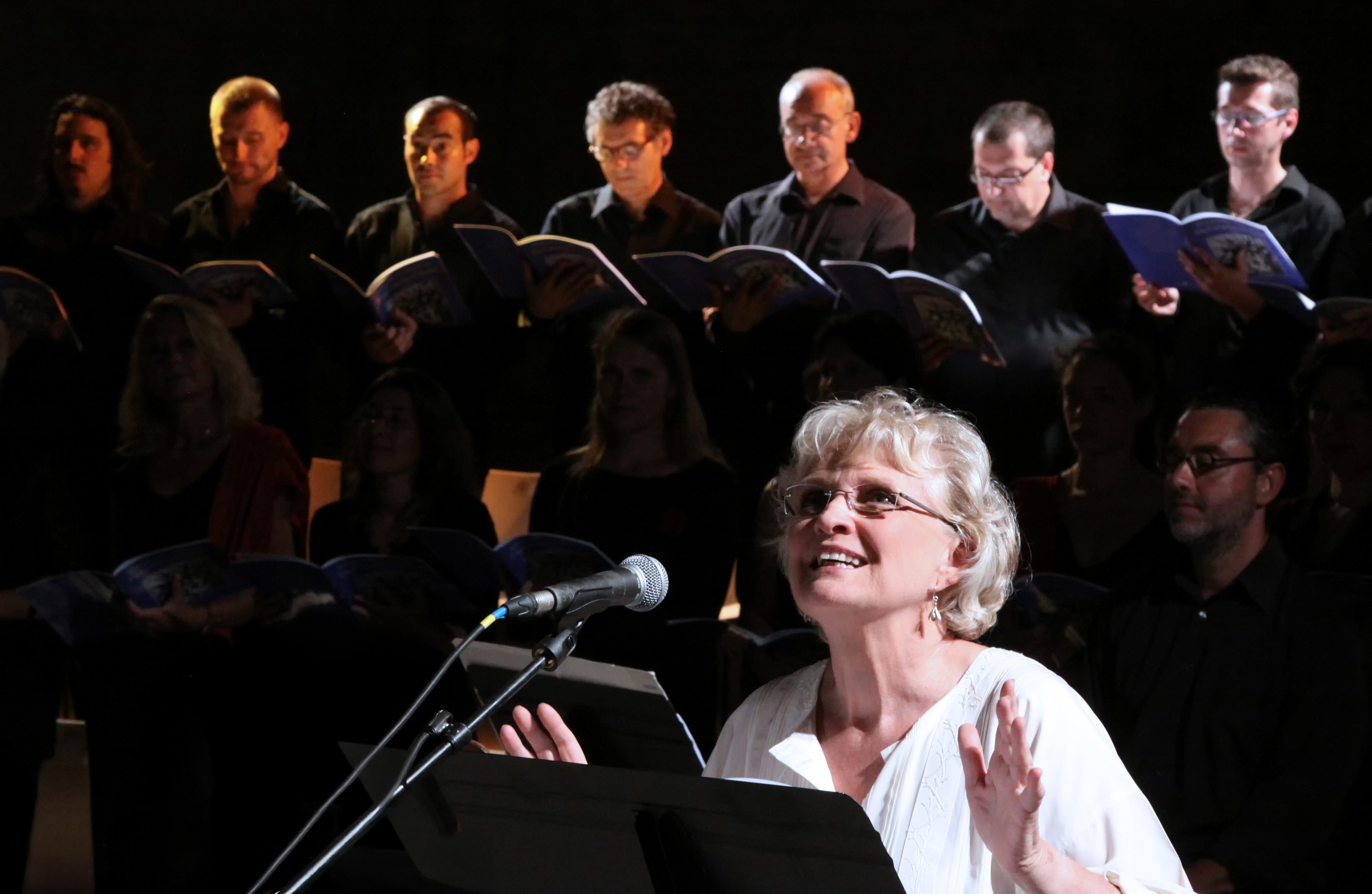 Marie-Christine Barrault, récitante Abbaye de Silvacane Benjamin Britten - The Company of Heaven 2013
