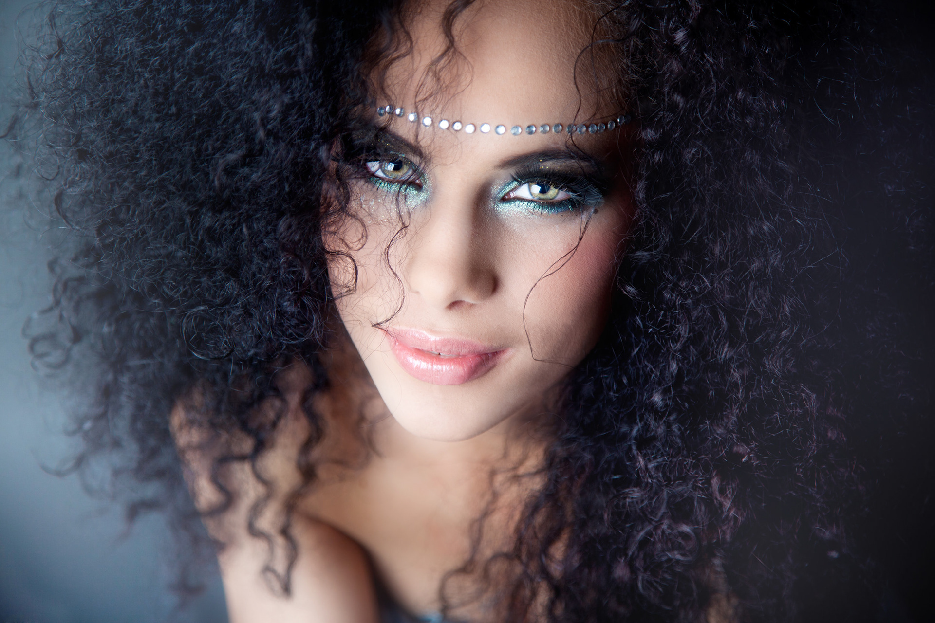 Model: Sharity | MUA: Magda Kielb | Amsterdam | 2009 |