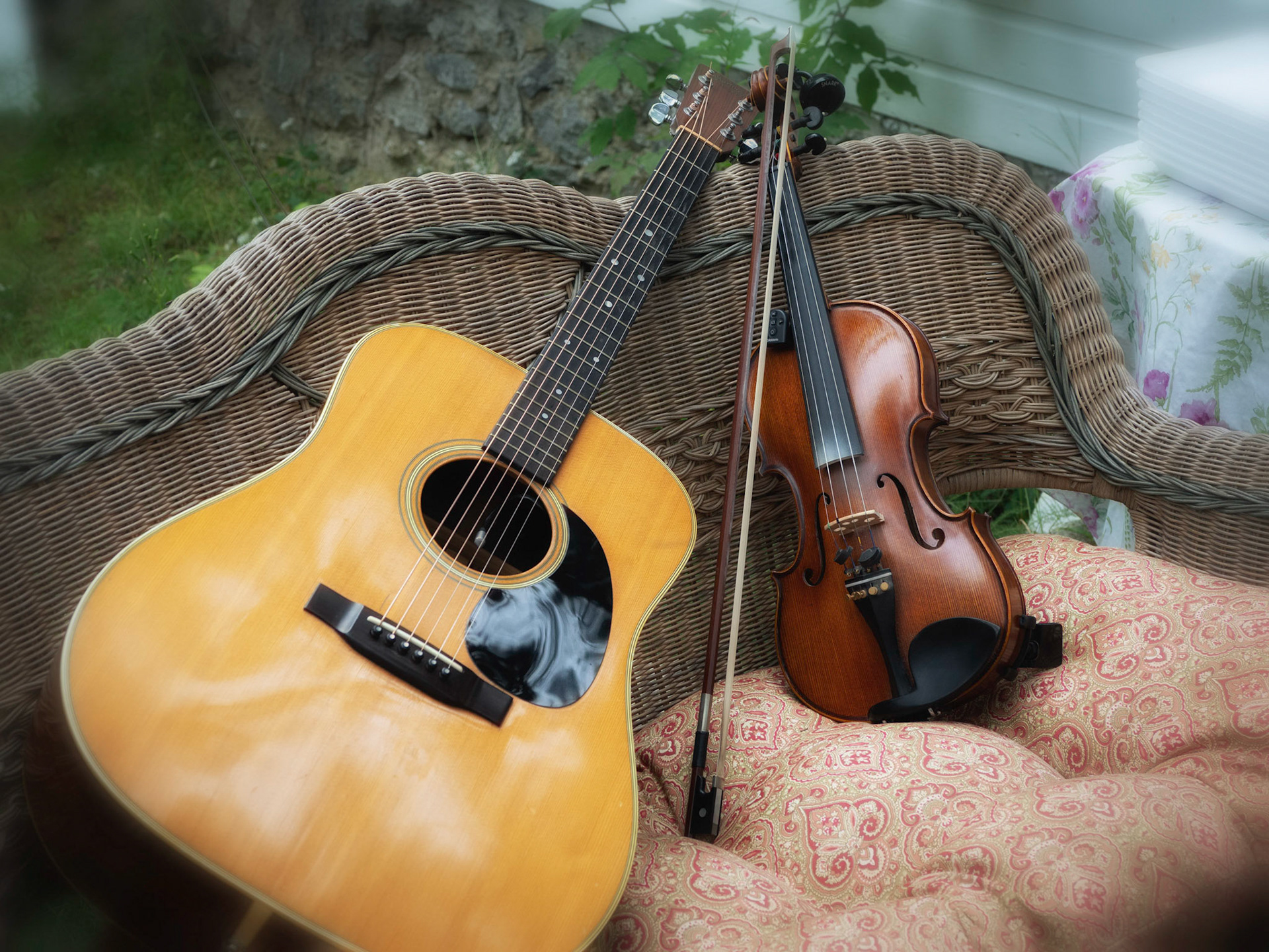 Guitar & Fiddle