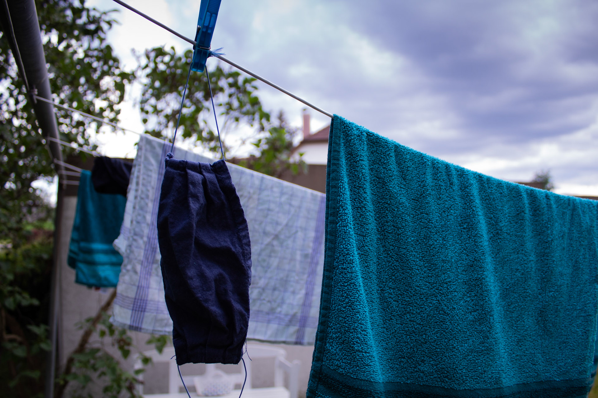 Corona Mask dries on Clothesline
