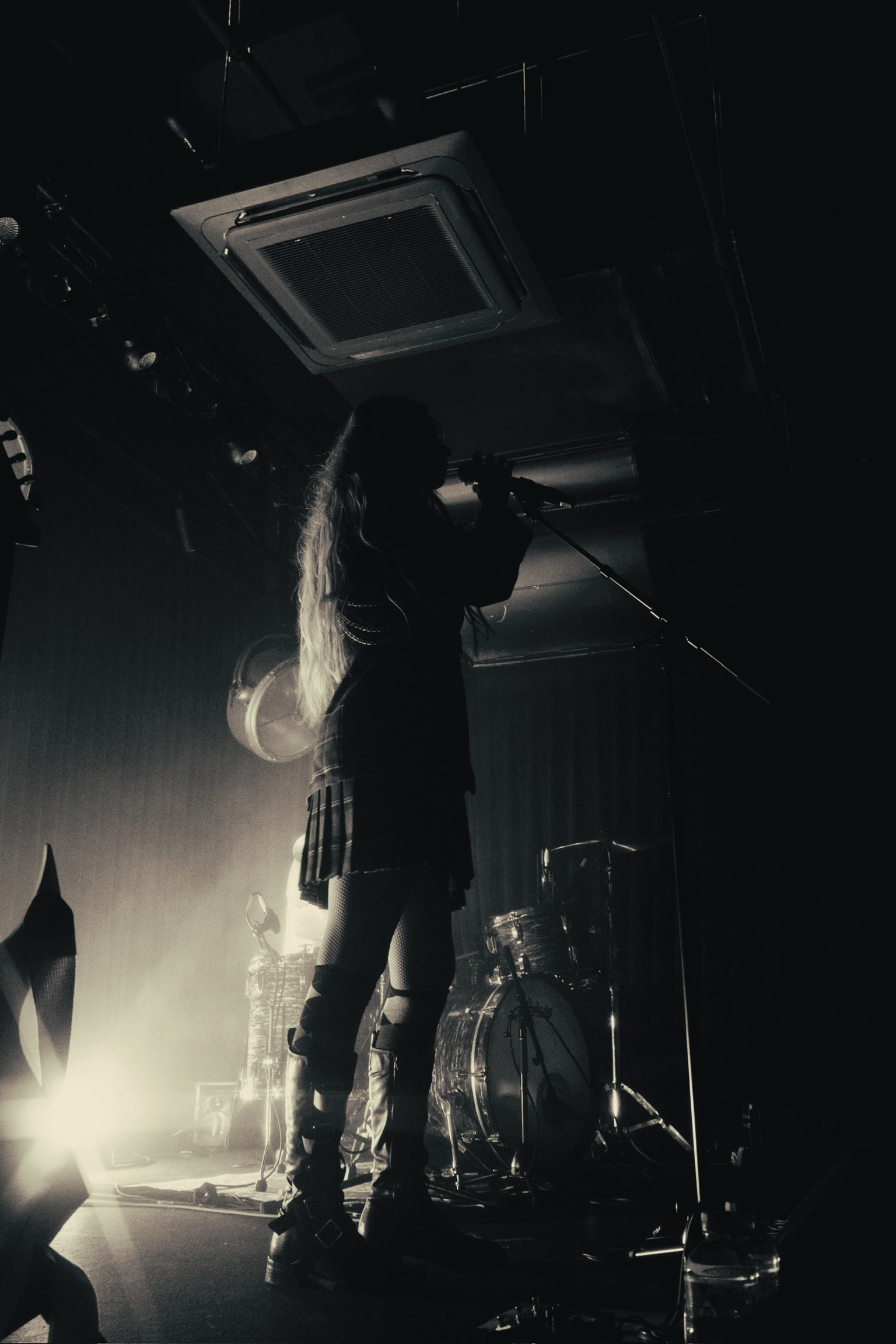 LAUREL - THE OUTPOST