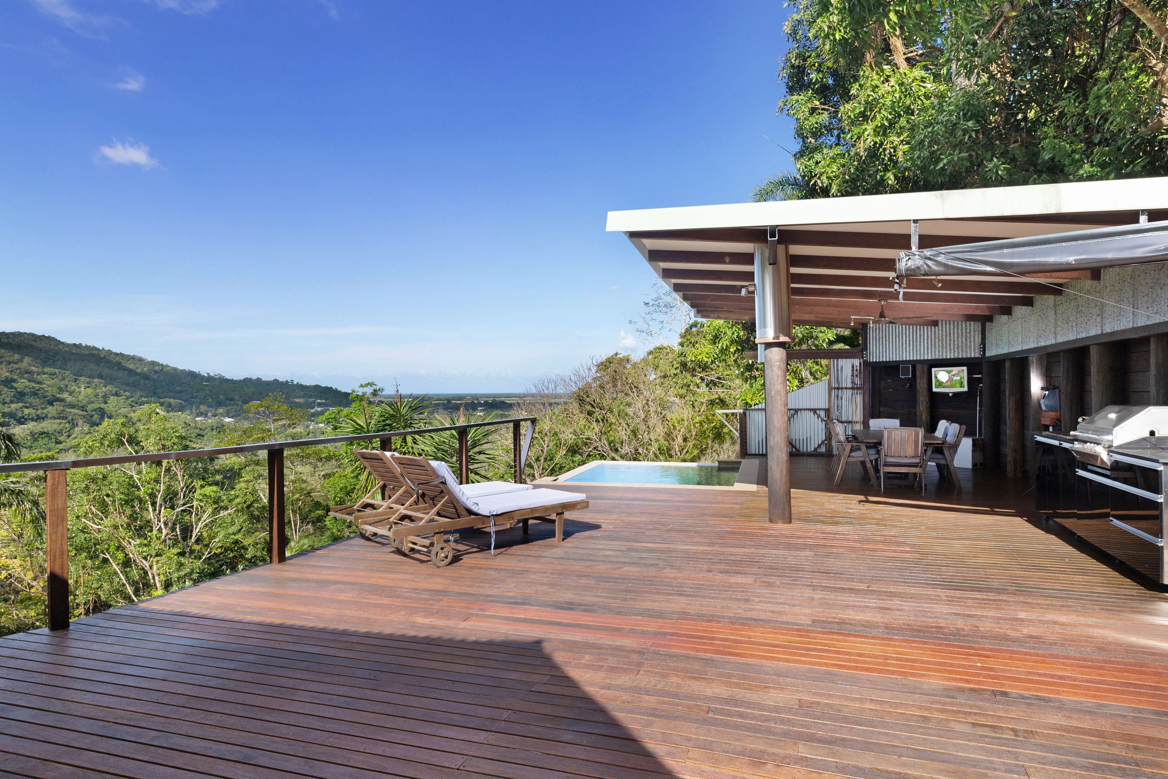 Dream Deck View to  Ocean