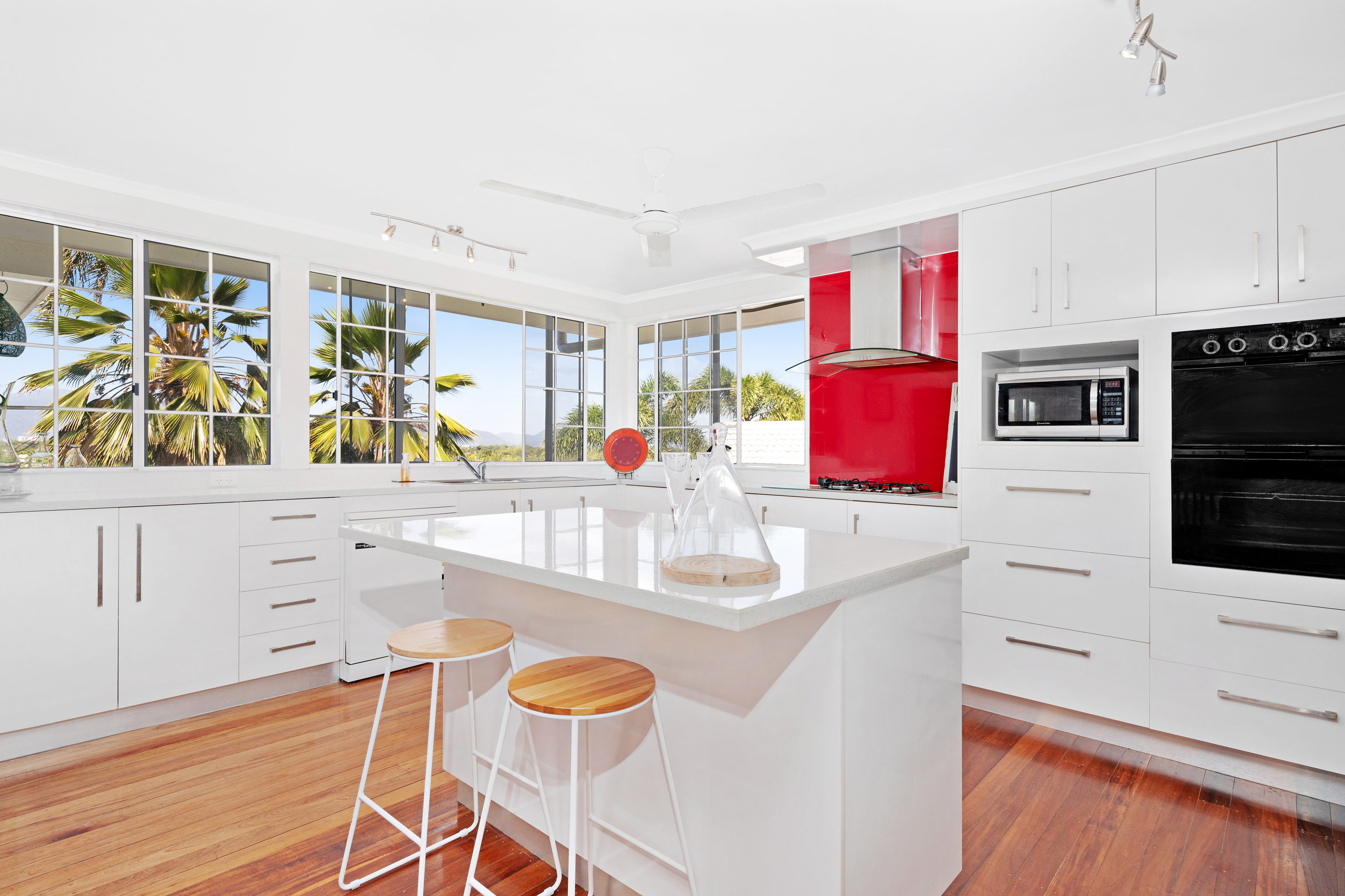 Exposure balance, Hand blended HDR