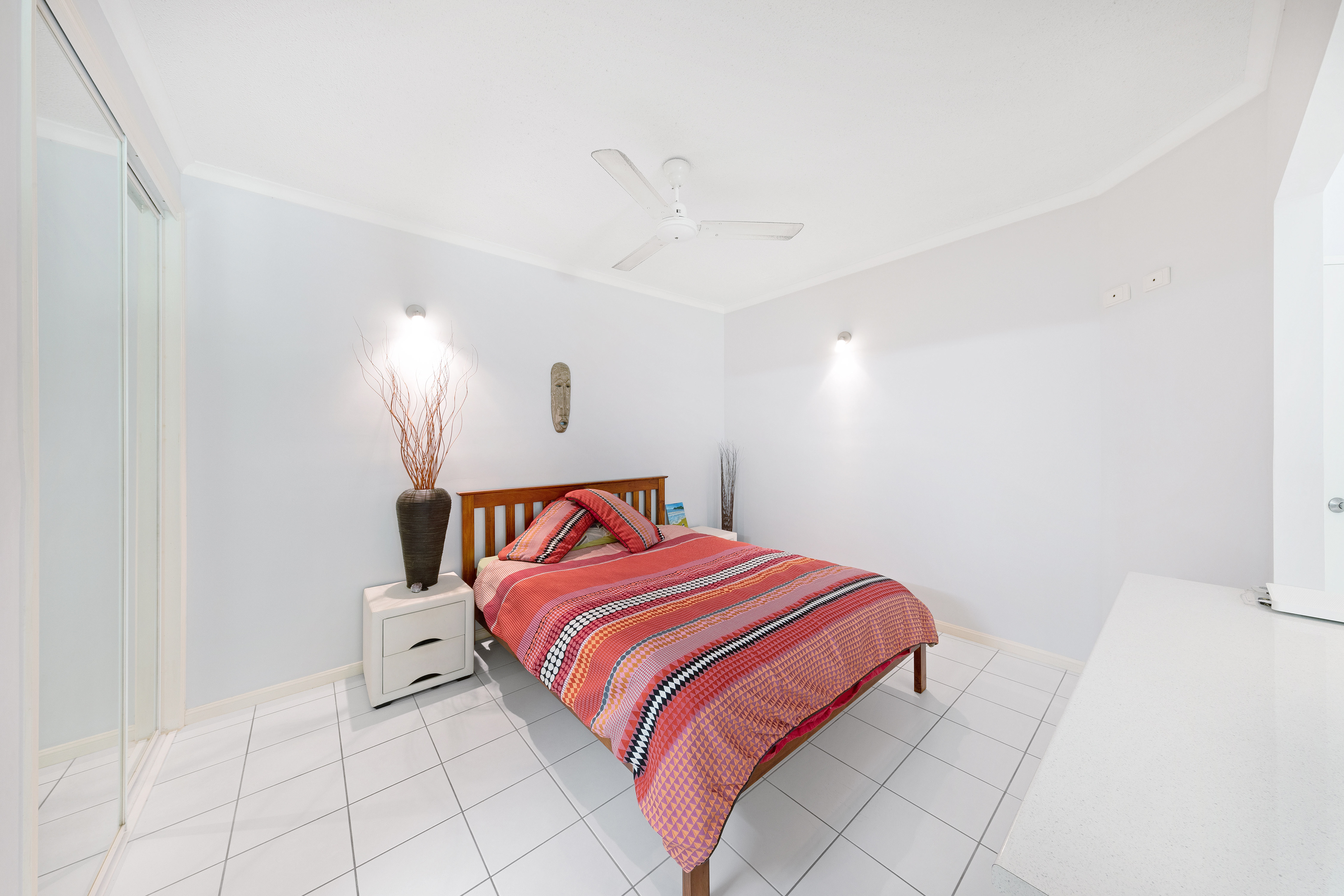 wrap around shot small room