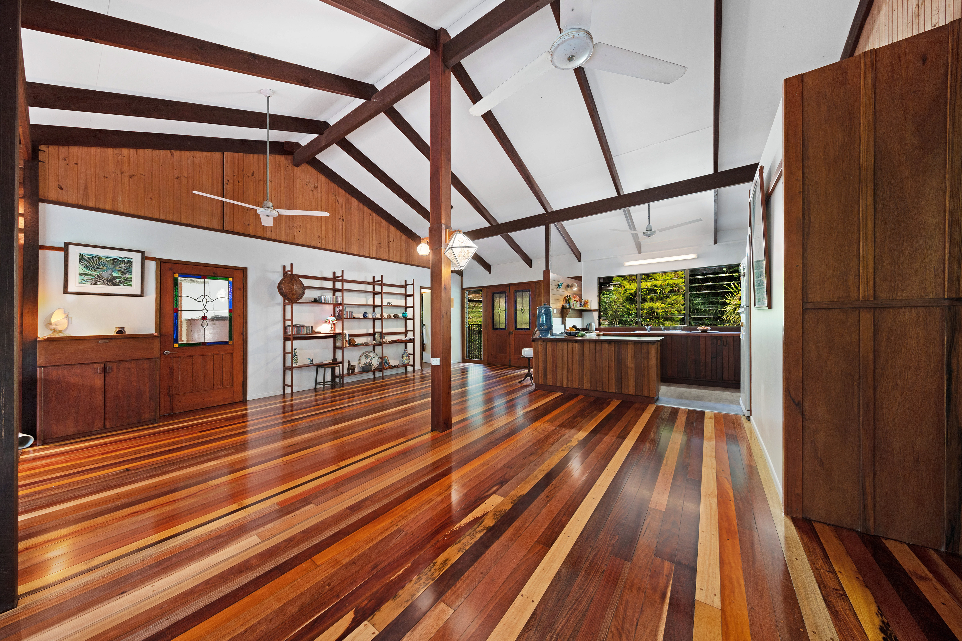 Lots of  extra Lighting 