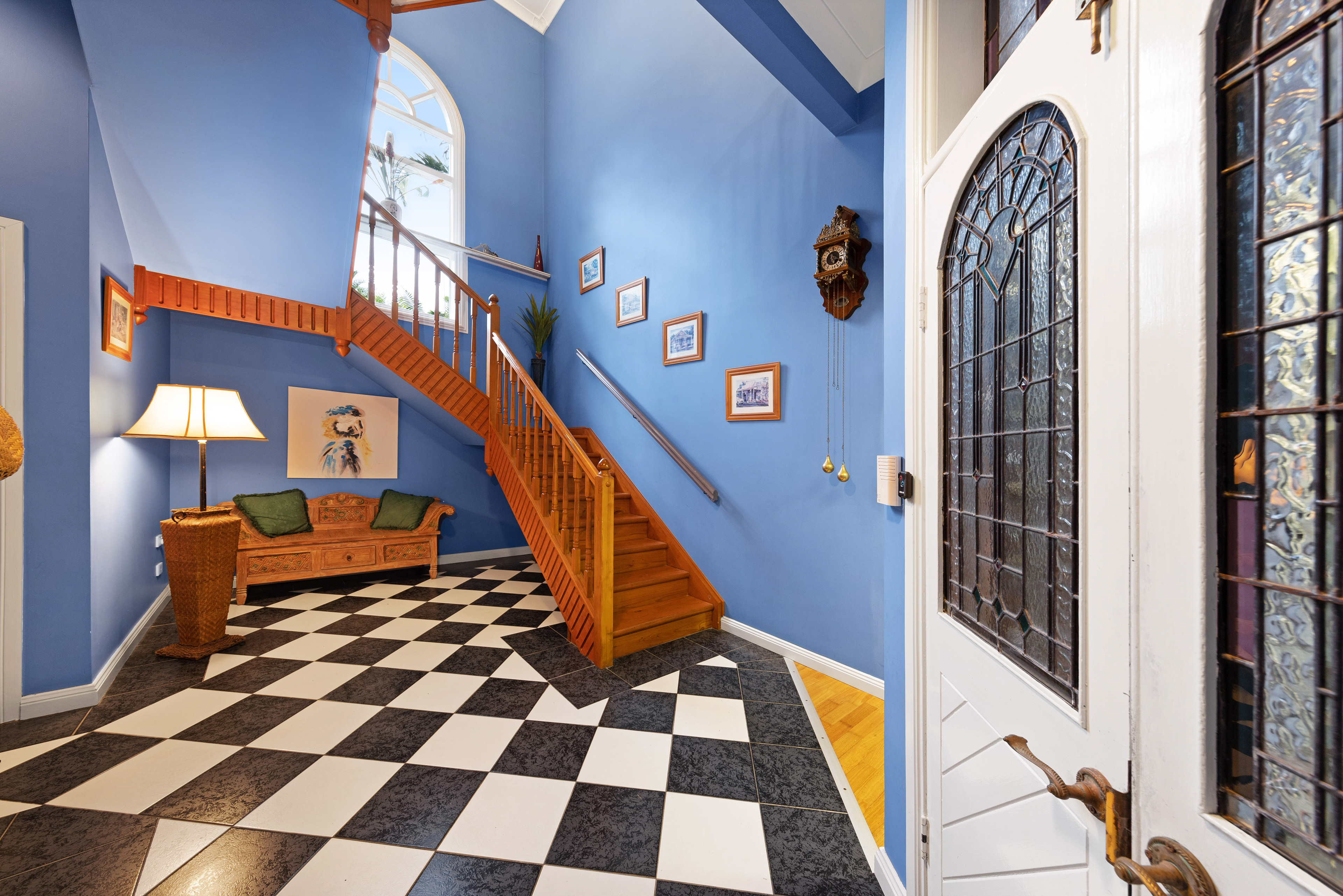 Alice in wonderland house