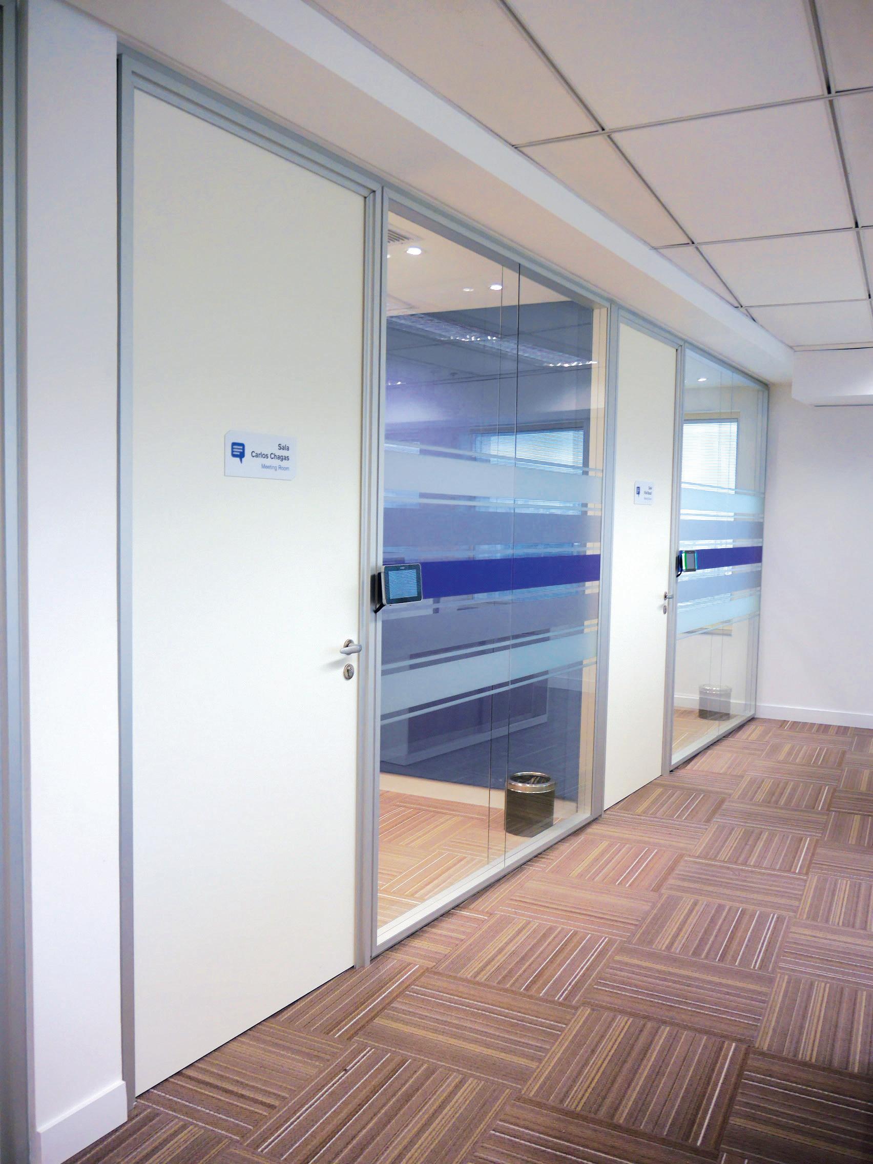 Adesivação dos aquários