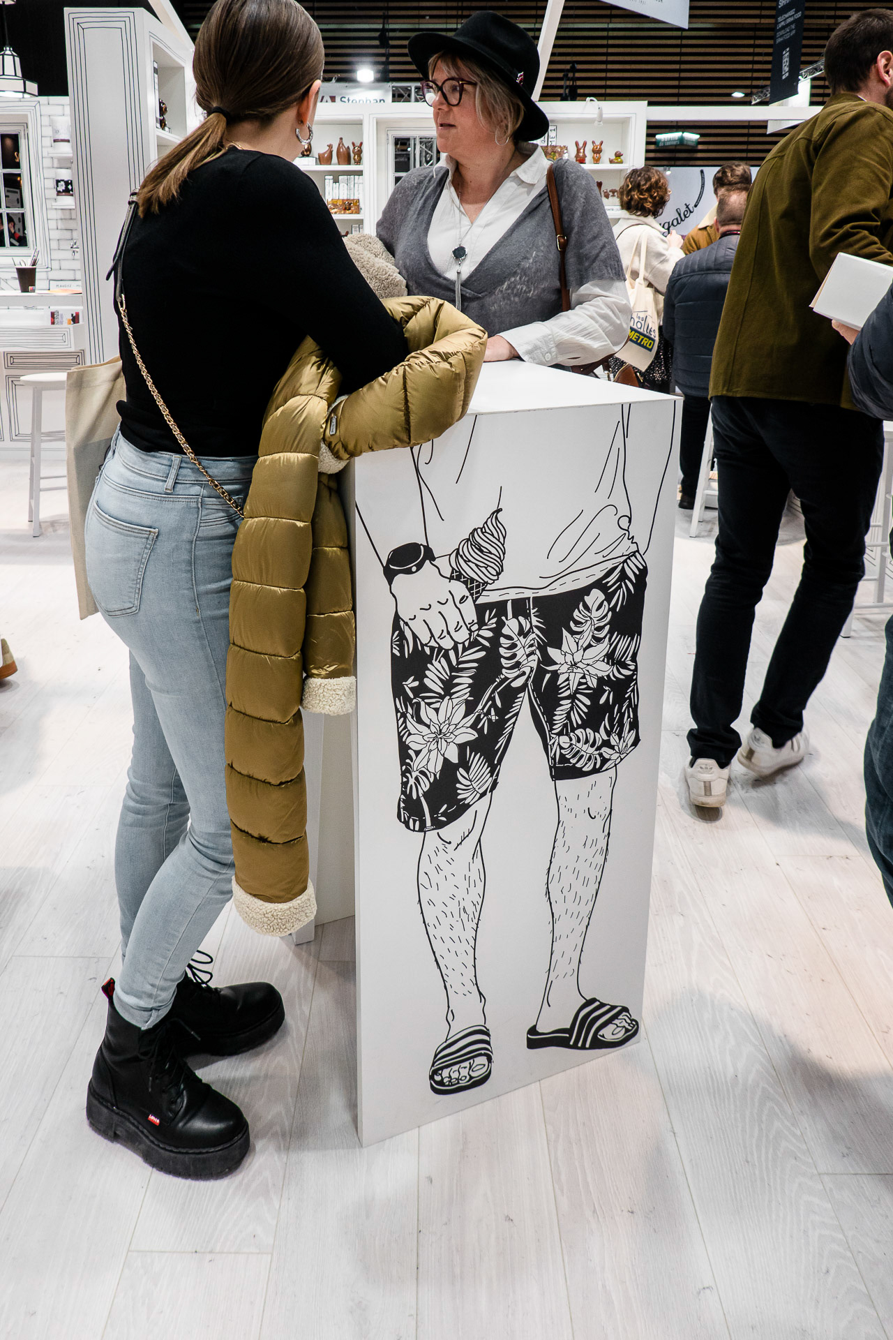 Mange-debout Touriste - Stand PCB Création au salon SIRHA 2023