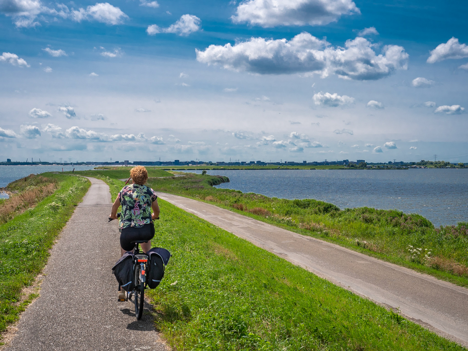 Amsterdam komt in zicht