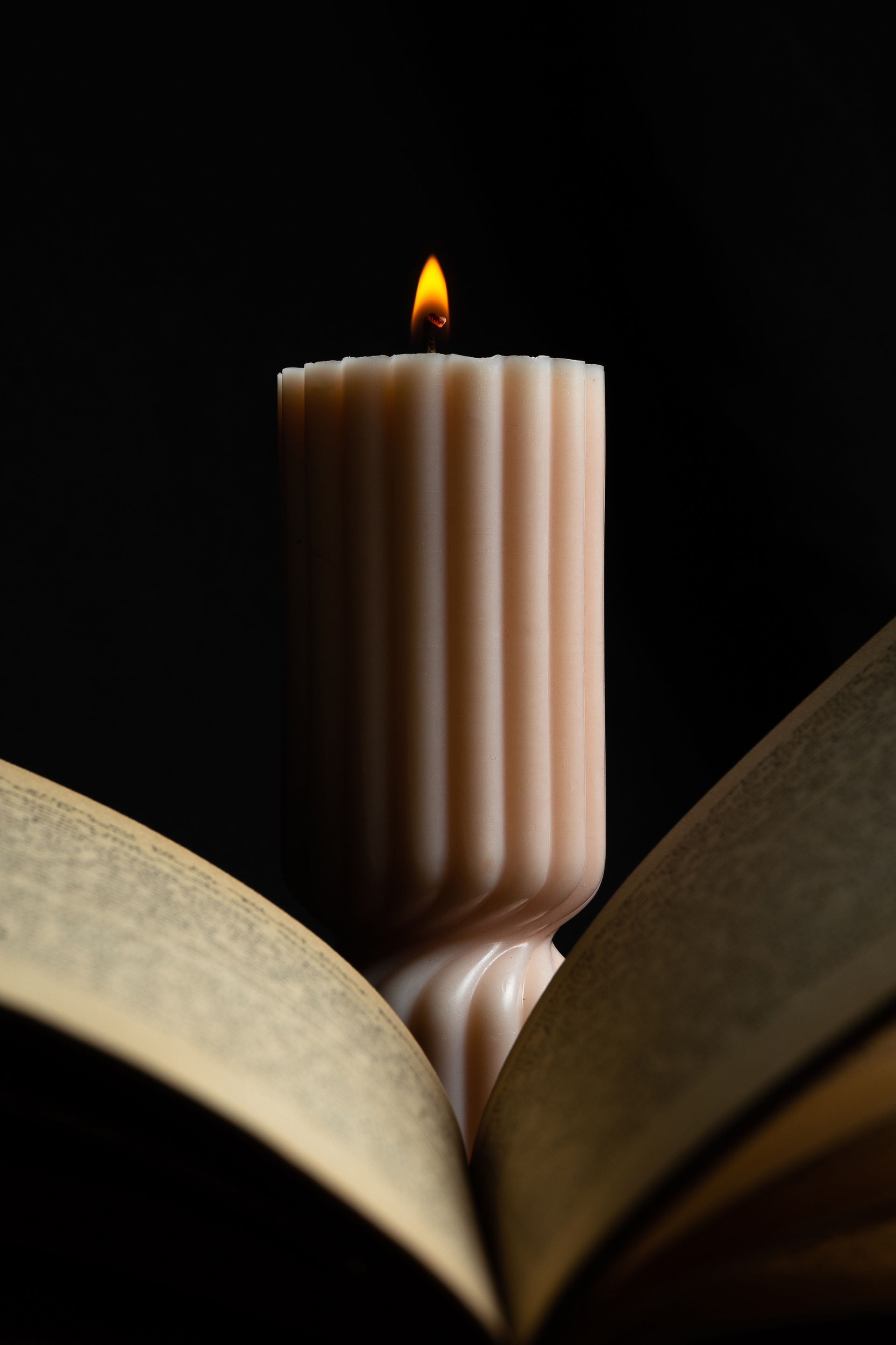 Brand ”CAPTIVE CANDLES”