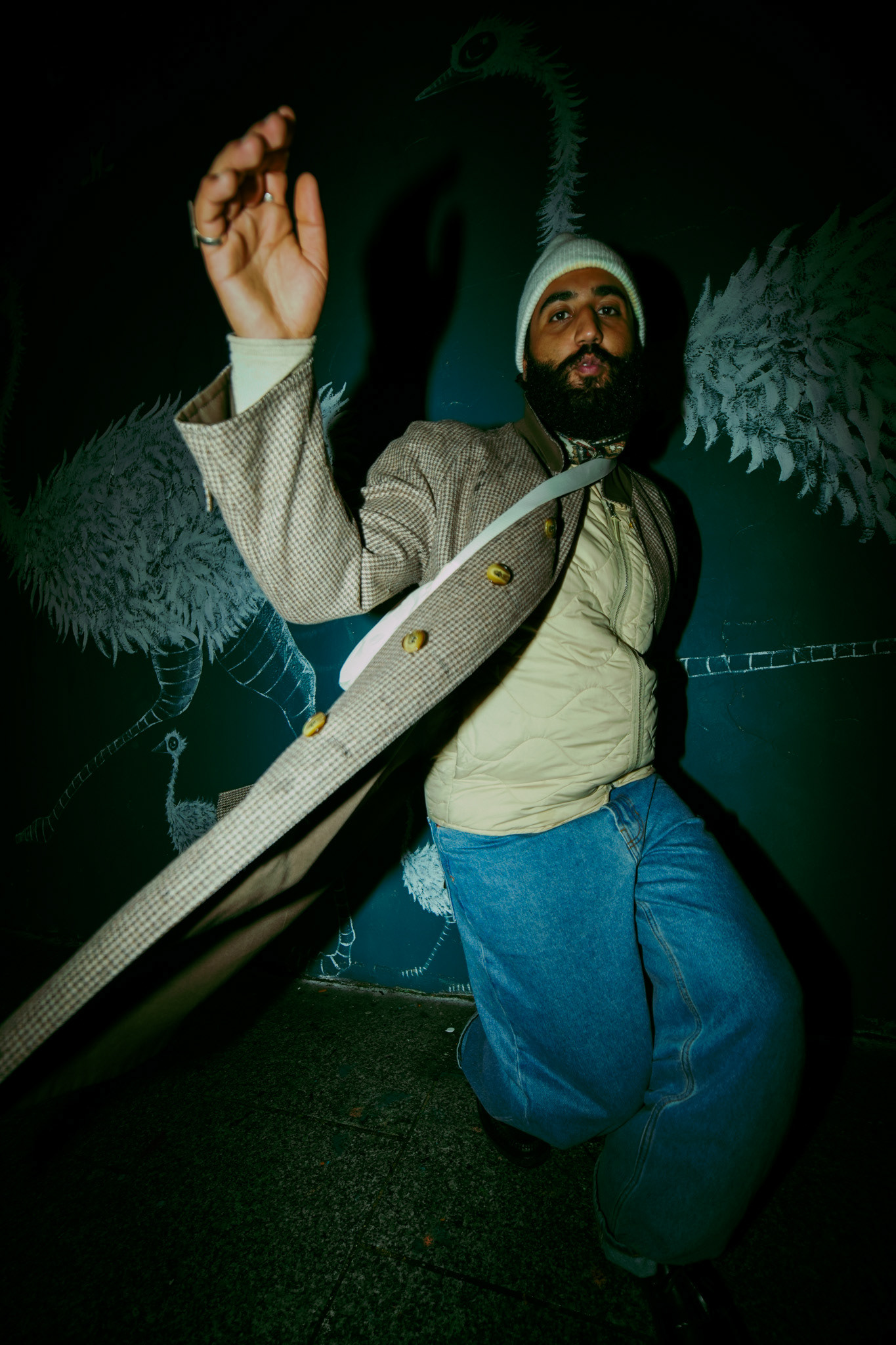 ARTISTE MOOJ EXPLORER