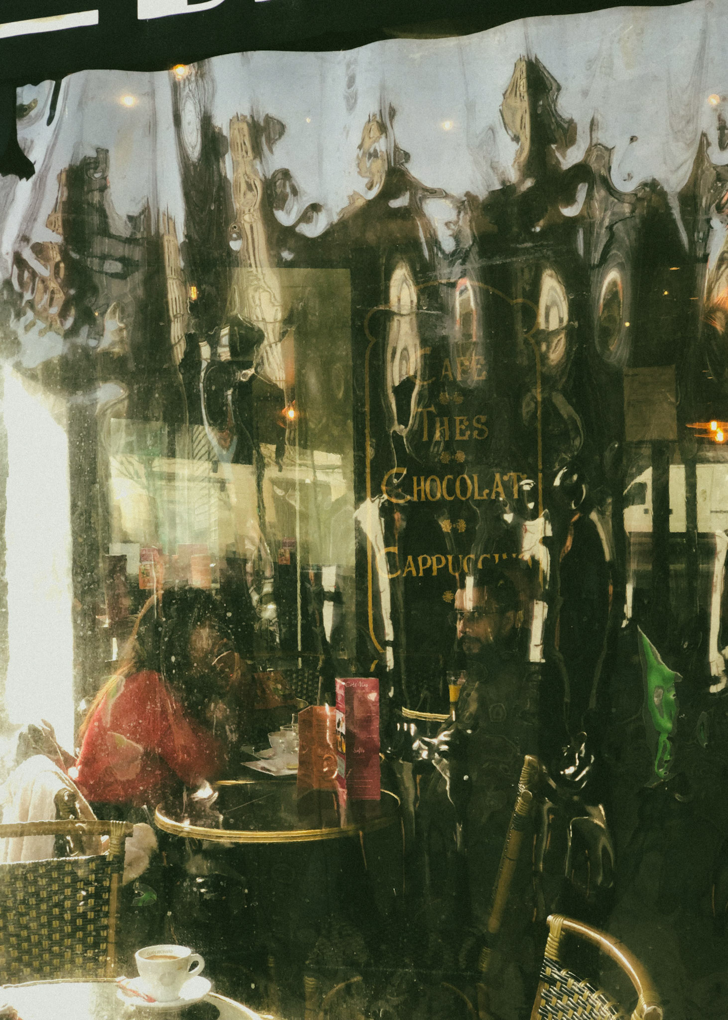 Parisian Café